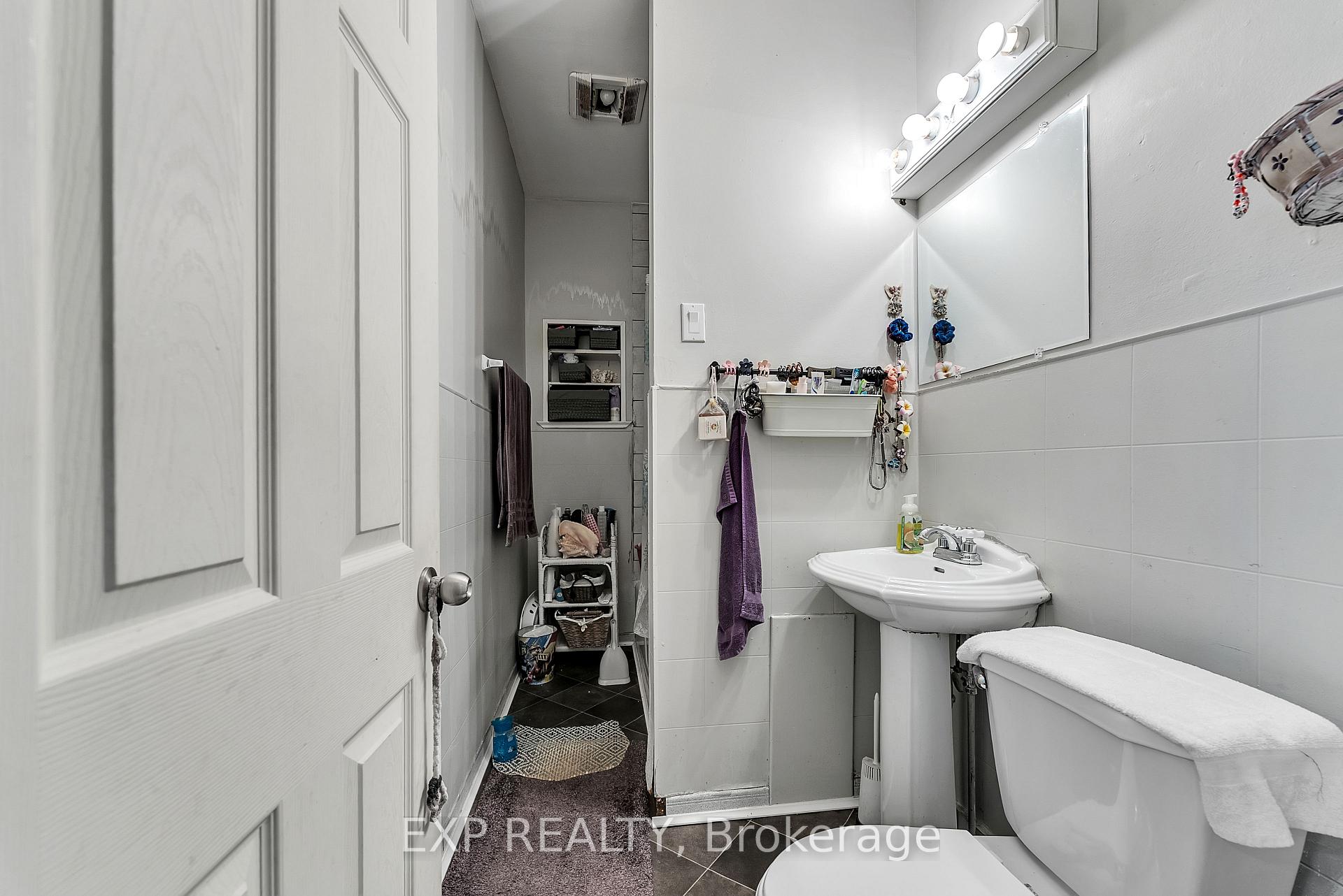Photo 35 of 44 Catharine Street, Belleville, Belleville Ward — HOMEH