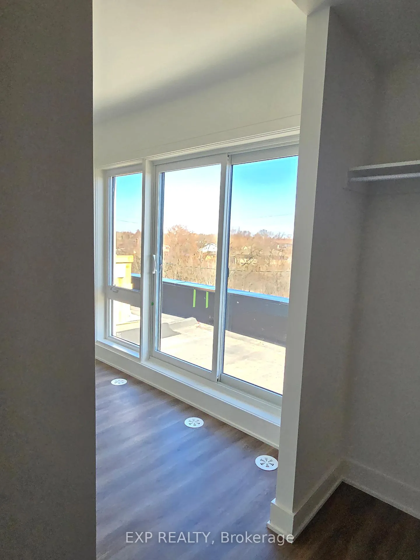 Photo 35 of 114 Everett Common, St. Catharines, Oakdale — HOMEH
