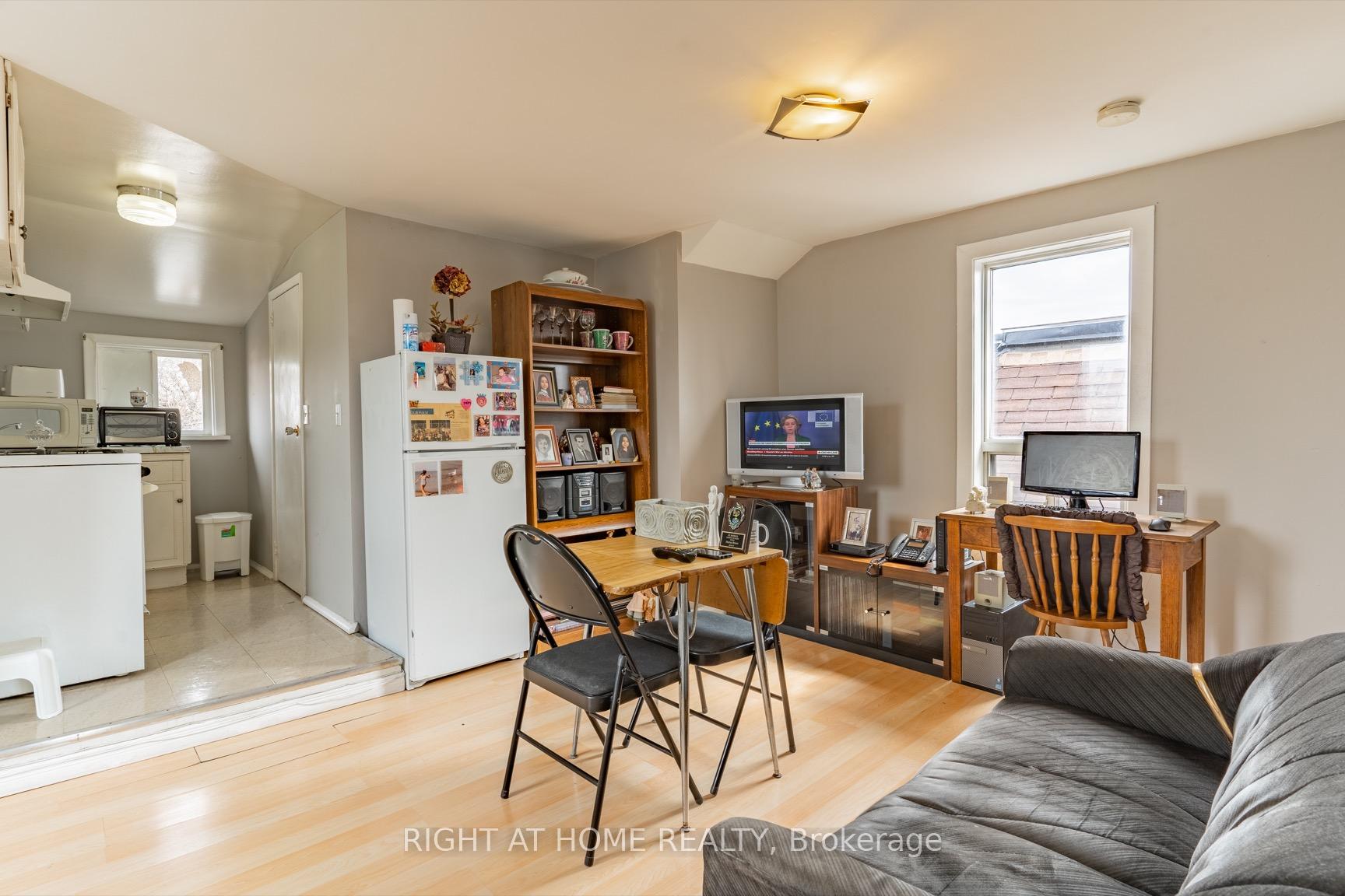 Photo 7 of 487 Cannon Street E, Hamilton, Gibson — HOMEH