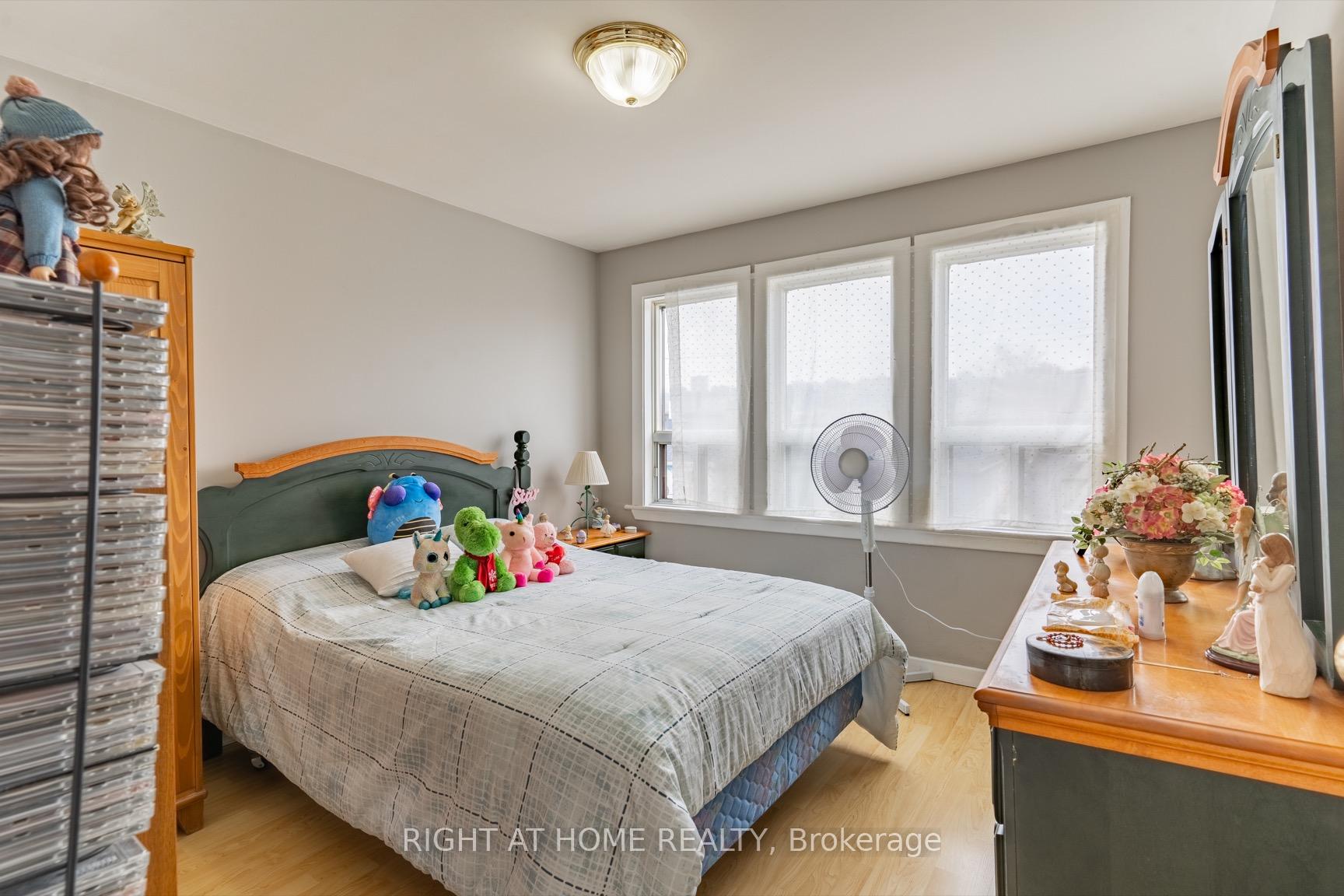 Photo 10 of 487 Cannon Street E, Hamilton, Gibson — HOMEH