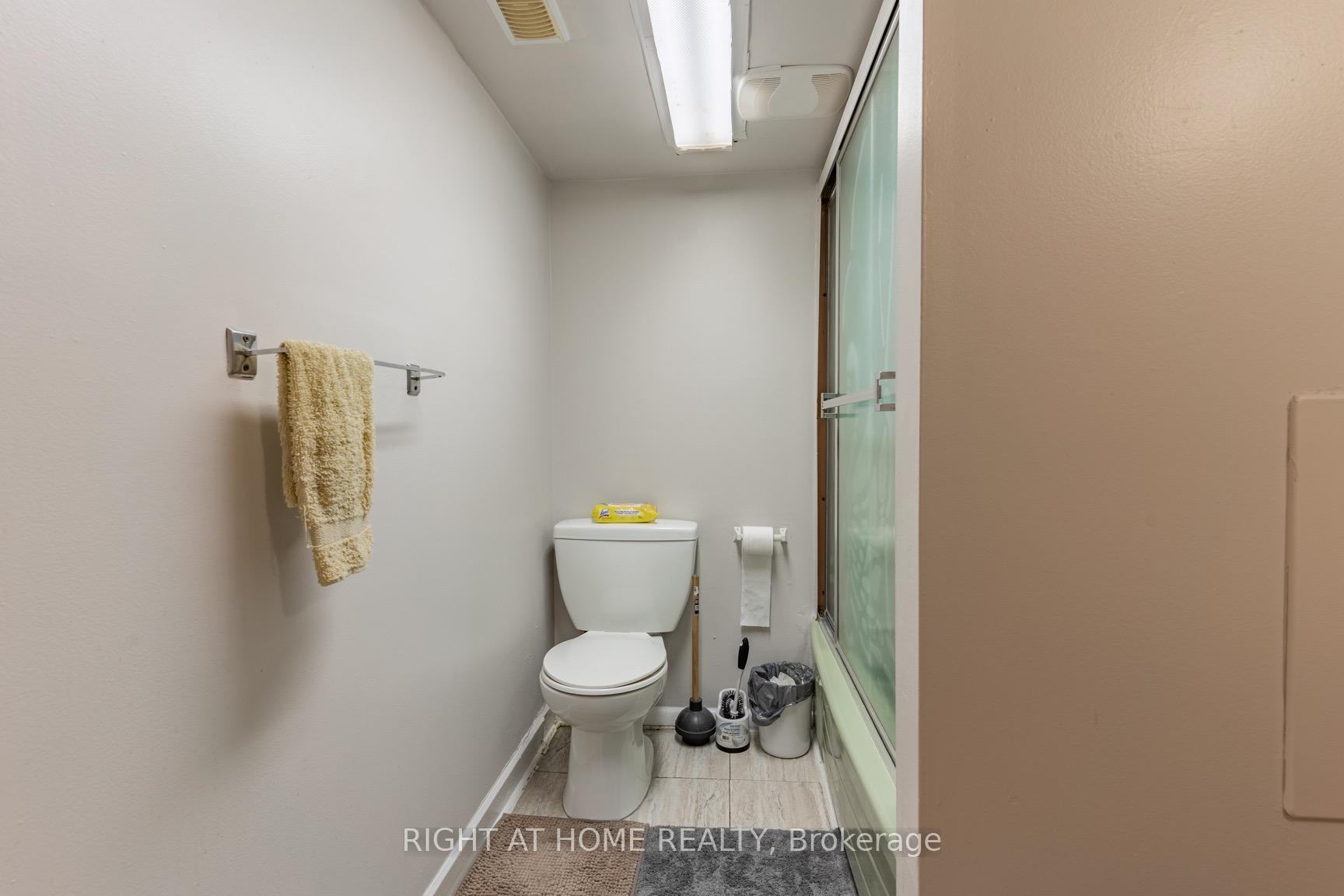 Photo 14 of 487 Cannon Street E, Hamilton, Gibson — HOMEH