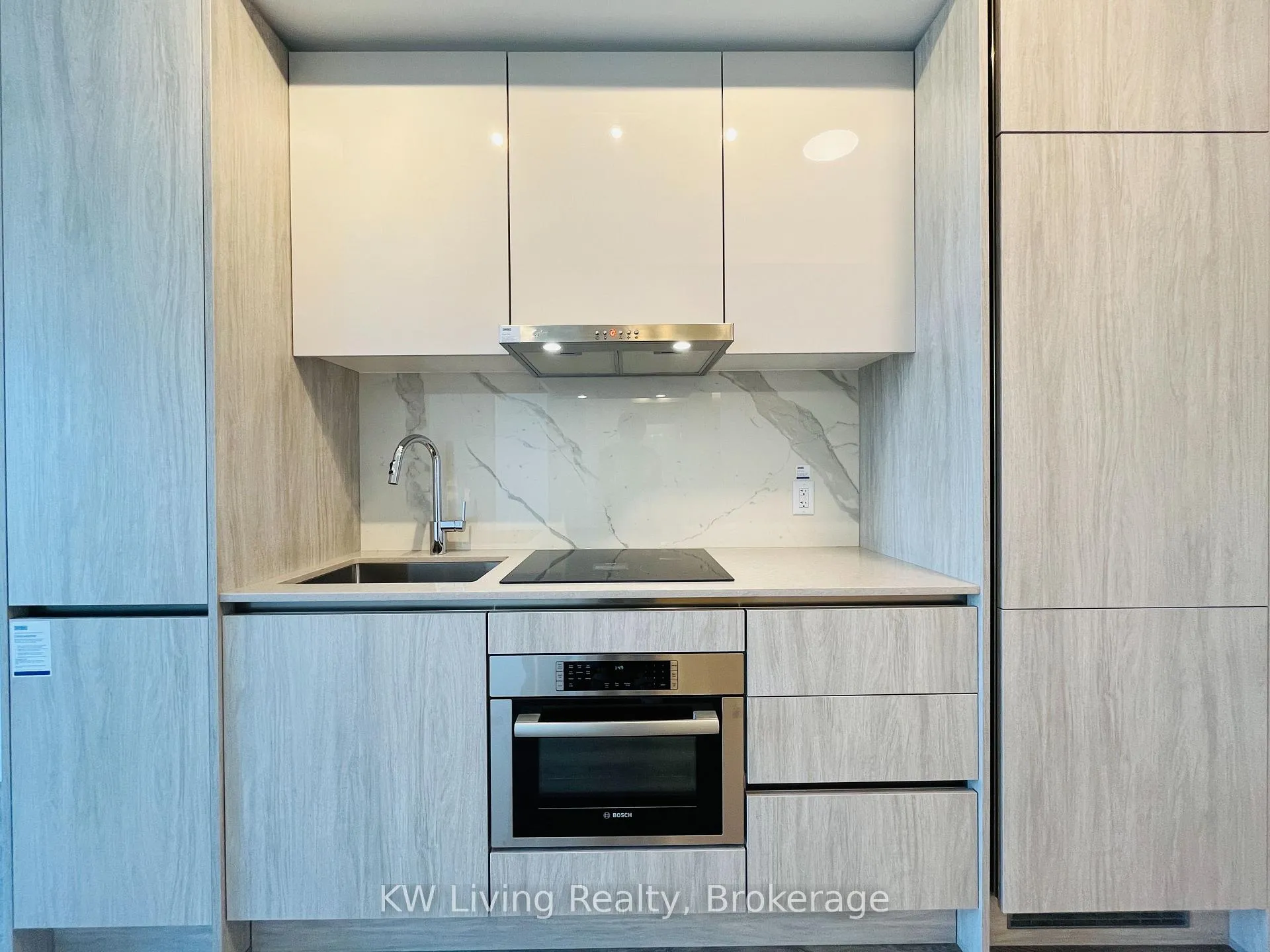Photo 2 of Unit 4301, 180 Front Street E, Toronto, Moss Park — HOMEH