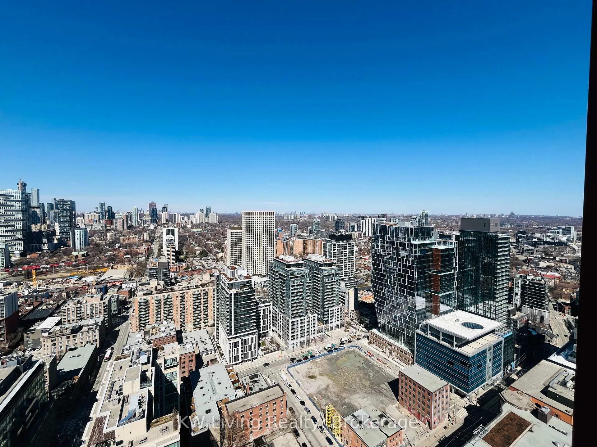 Photo 9 of Unit 4301, 180 Front Street E, Toronto, Moss Park — HOMEH