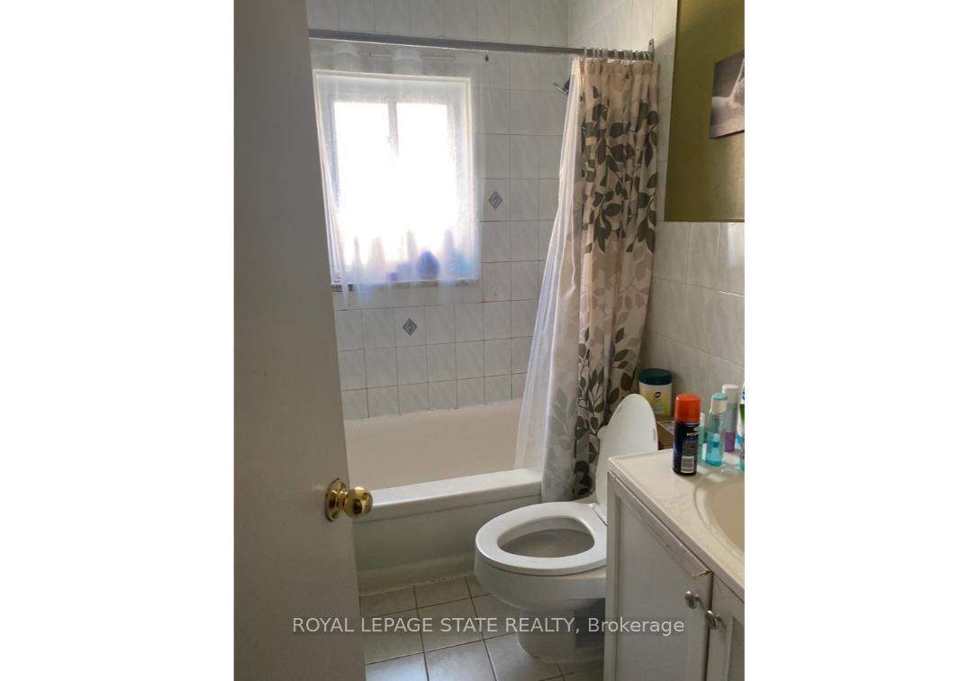 Photo 21 of 981 Mohawk Road E, Hamilton, Huntington — HOMEH
