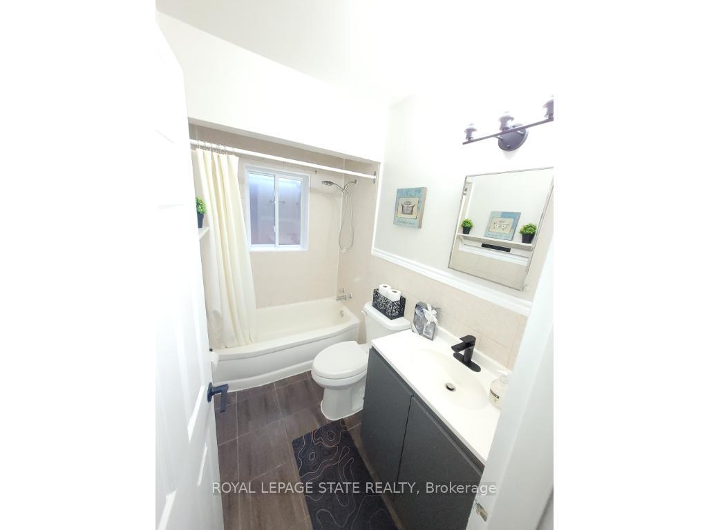 Photo 35 of 981 Mohawk Road E, Hamilton, Huntington — HOMEH