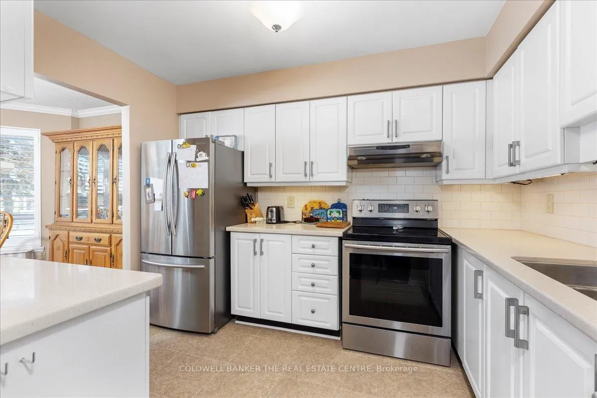 Photo 11 of Unit 105, 111 Grew Boulevard, Georgina, Sutton & Jackson's Point — HOMEH