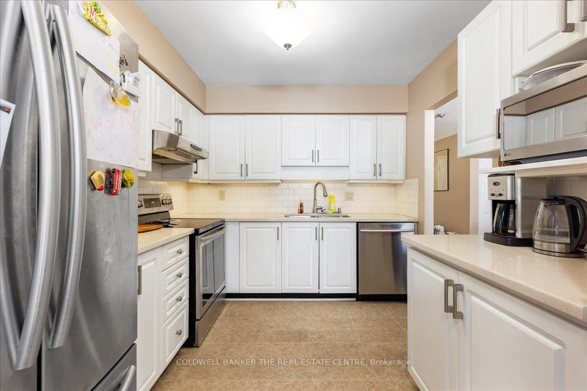 Photo 12 of Unit 105, 111 Grew Boulevard, Georgina, Sutton & Jackson's Point — HOMEH