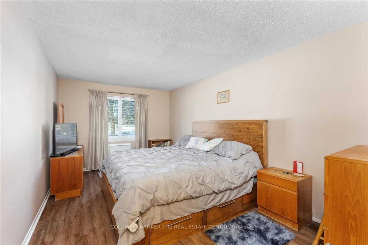 Photo 18 of Unit 105, 111 Grew Boulevard, Georgina, Sutton & Jackson's Point — HOMEH
