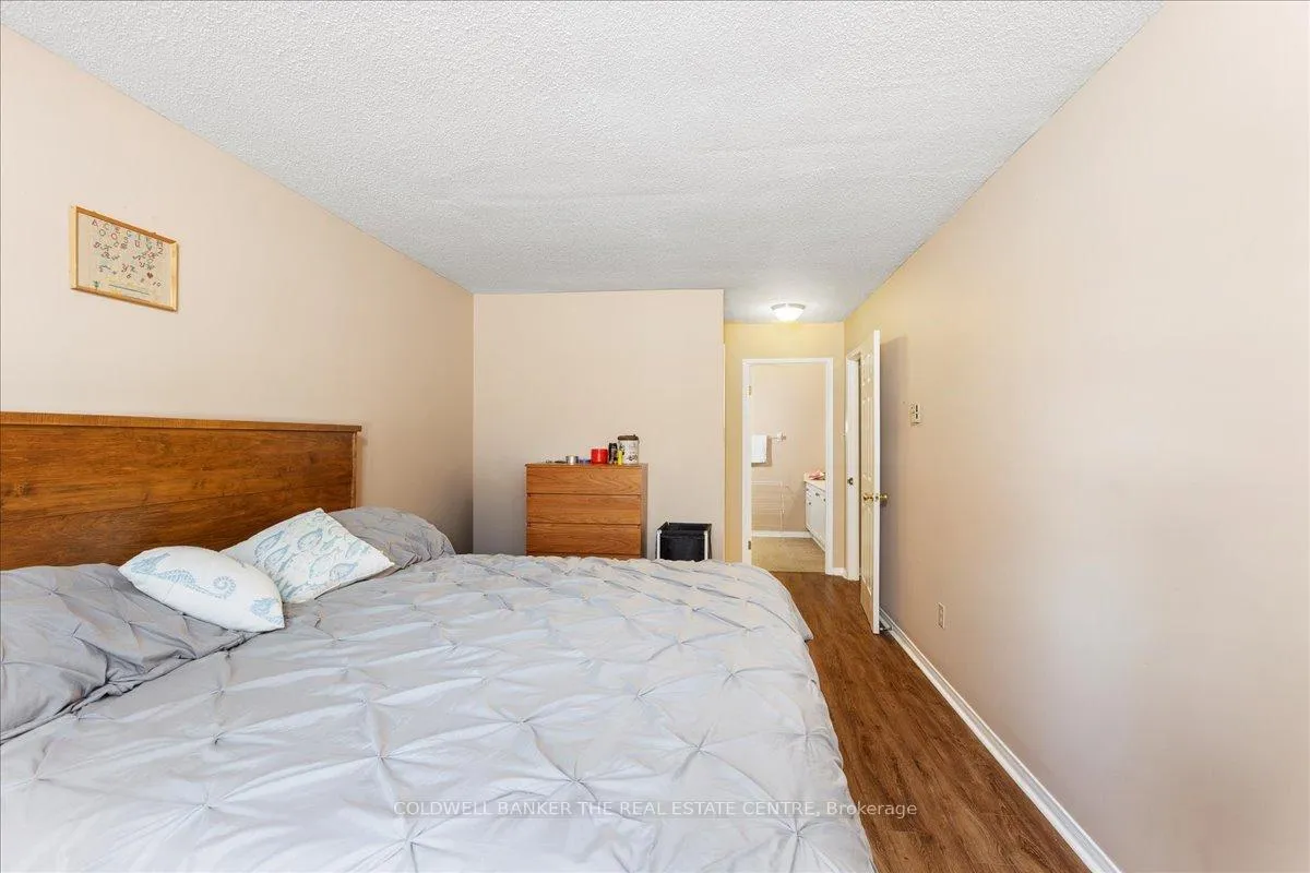 Photo 19 of Unit 105, 111 Grew Boulevard, Georgina, Sutton & Jackson's Point — HOMEH