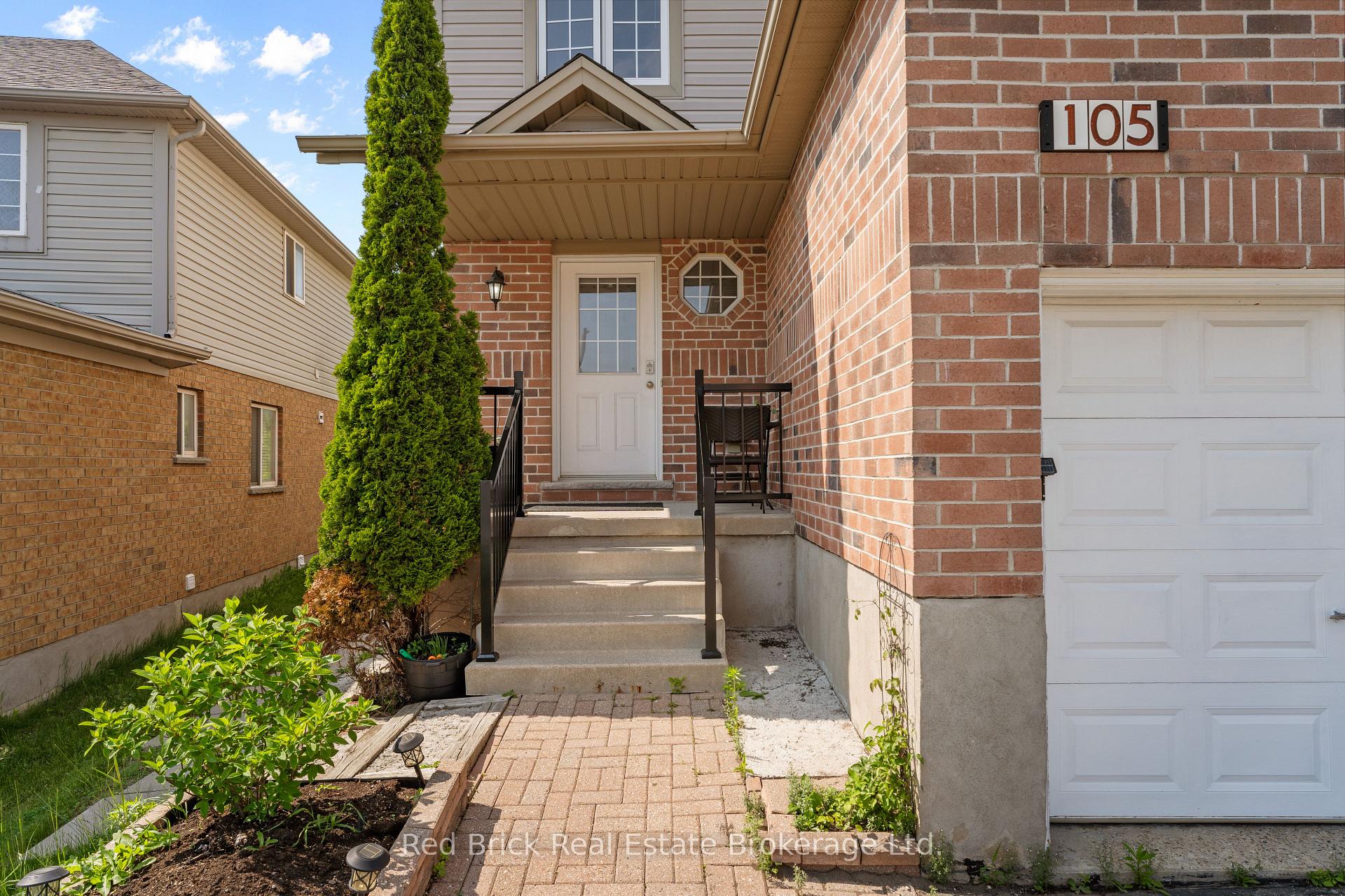 Photo 6 of 105 Flaherty Drive, Guelph, Willow West/Sugarbush/West Acres — HOMEH