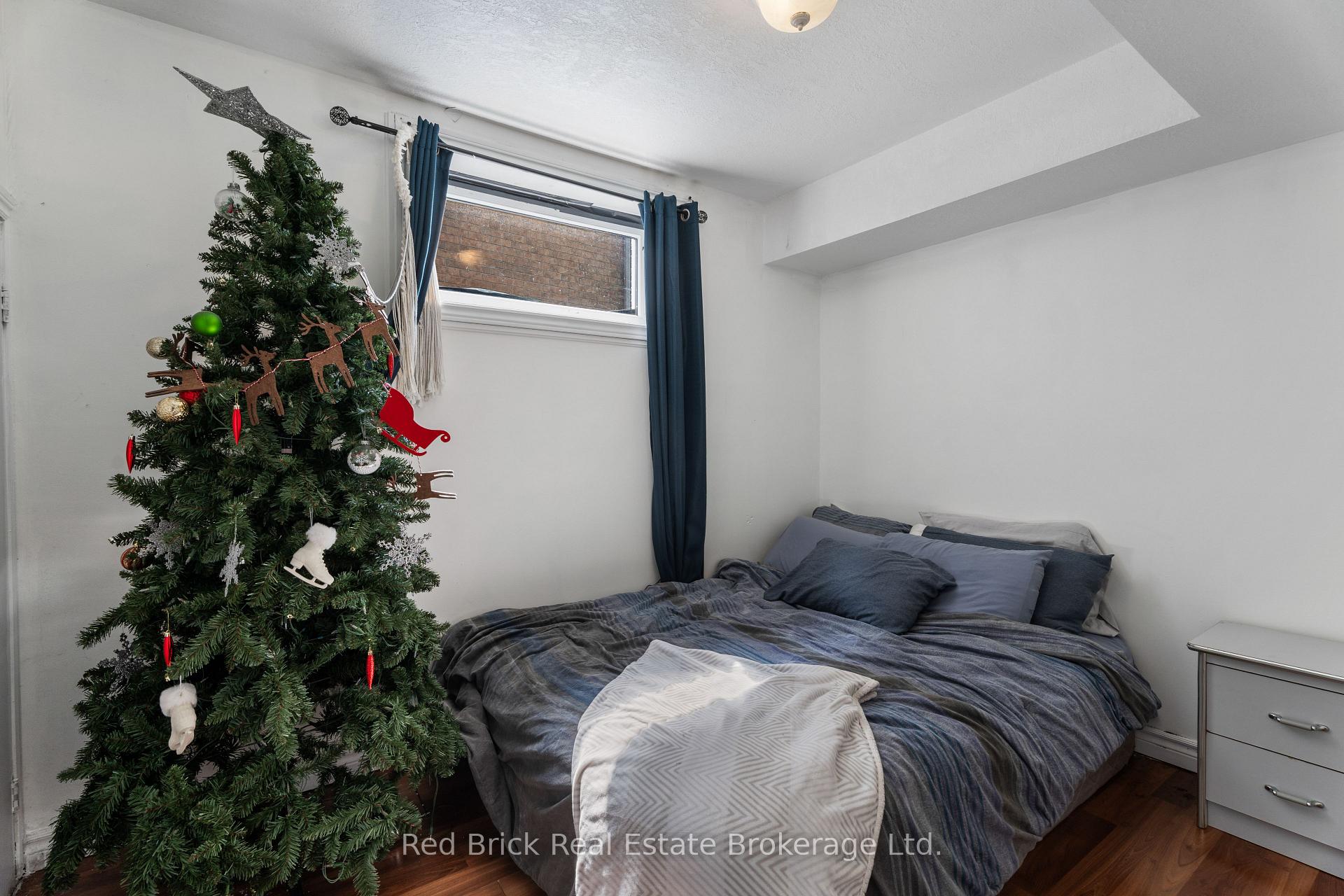 Photo 26 of 105 Flaherty Drive, Guelph, Willow West/Sugarbush/West Acres — HOMEH