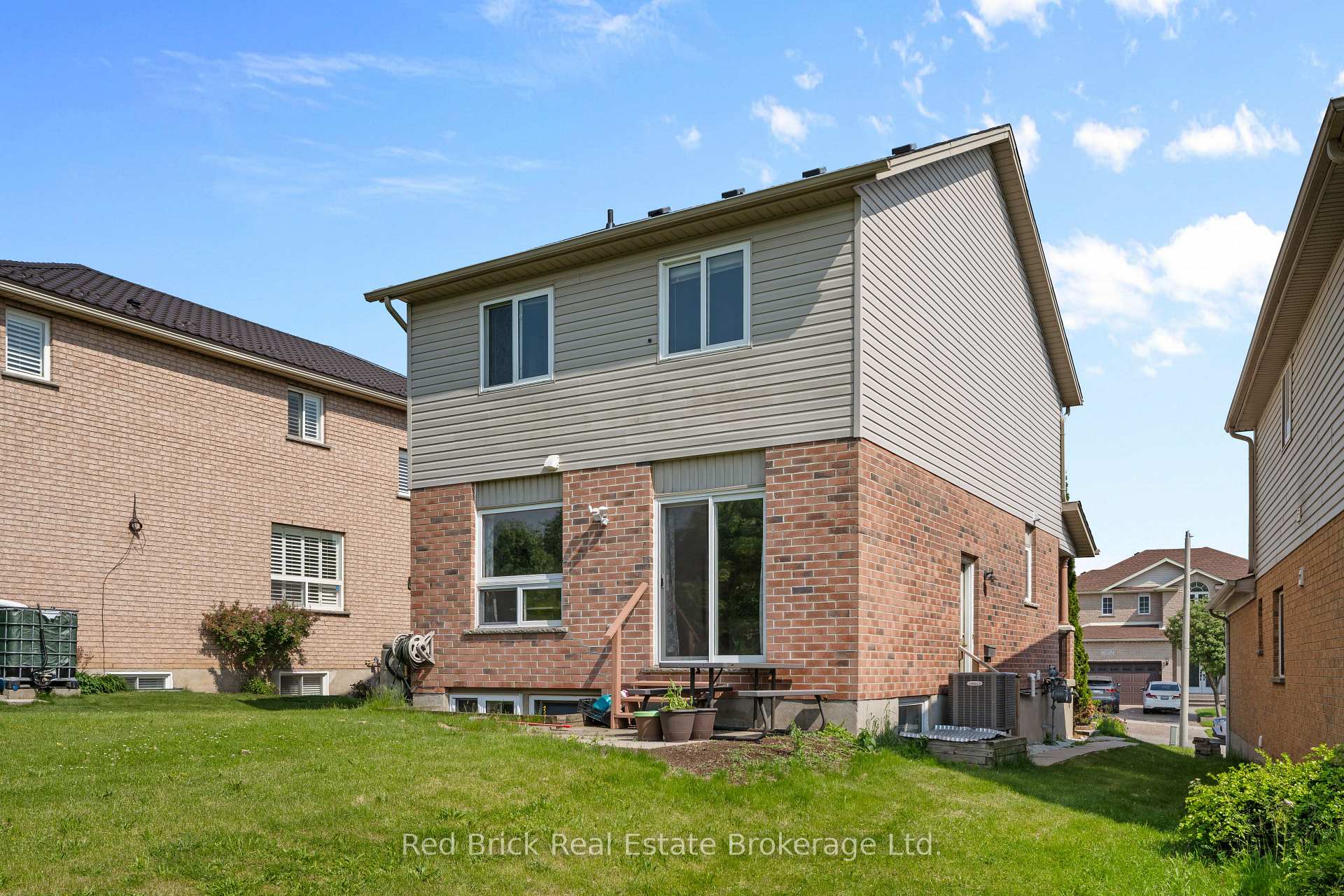 Photo 27 of 105 Flaherty Drive, Guelph, Willow West/Sugarbush/West Acres — HOMEH