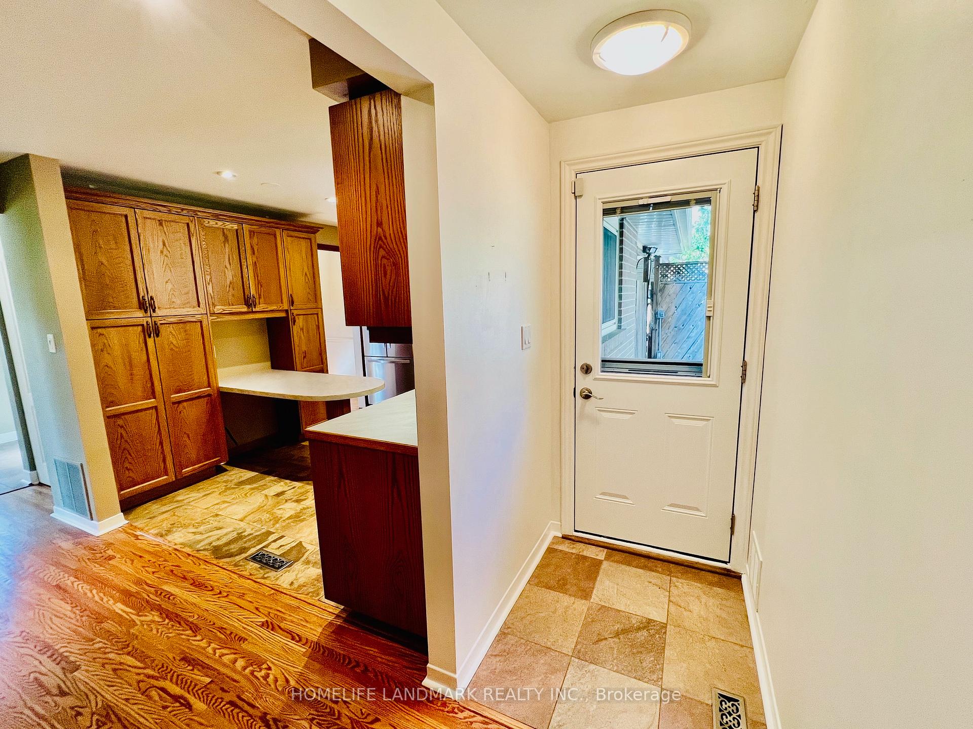 Photo 8 of 74 Devins Drive, Aurora, Aurora Heights — HOMEH