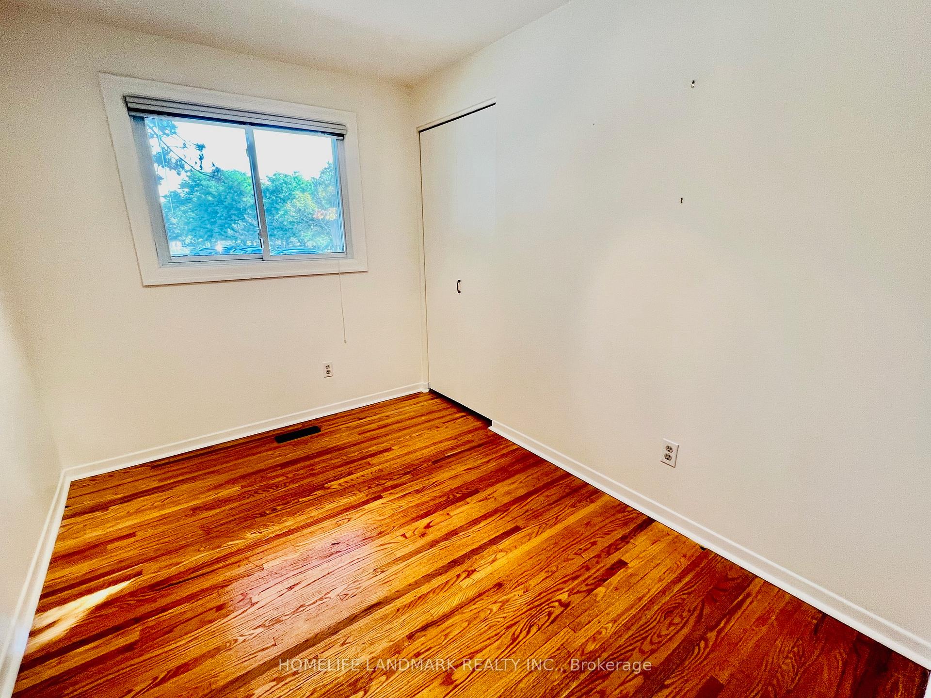Photo 6 of 74 Devins Drive, Aurora, Aurora Heights — HOMEH