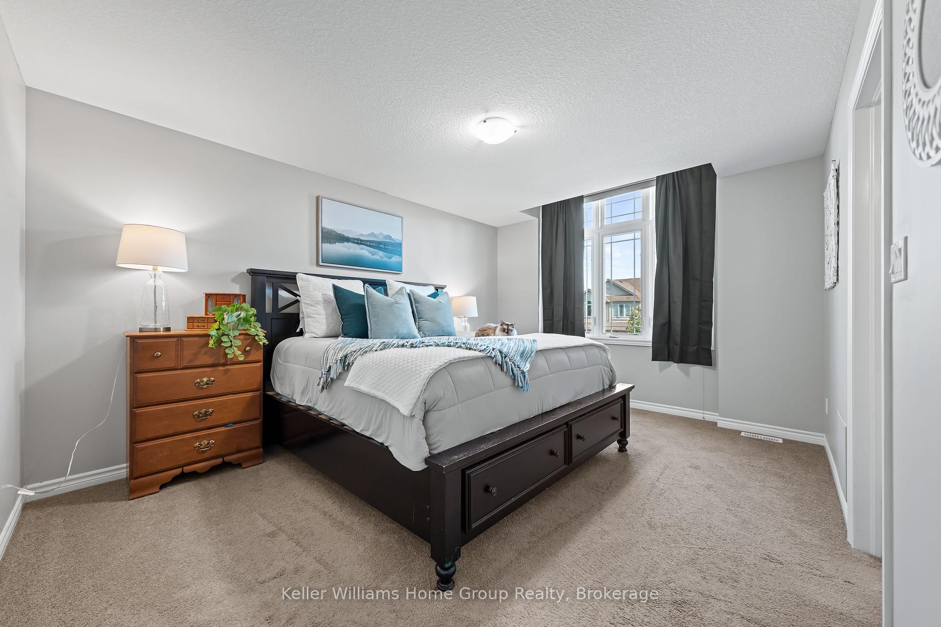 Photo 3 of 213 Couling Crescent, Guelph, Grange Road — HOMEH