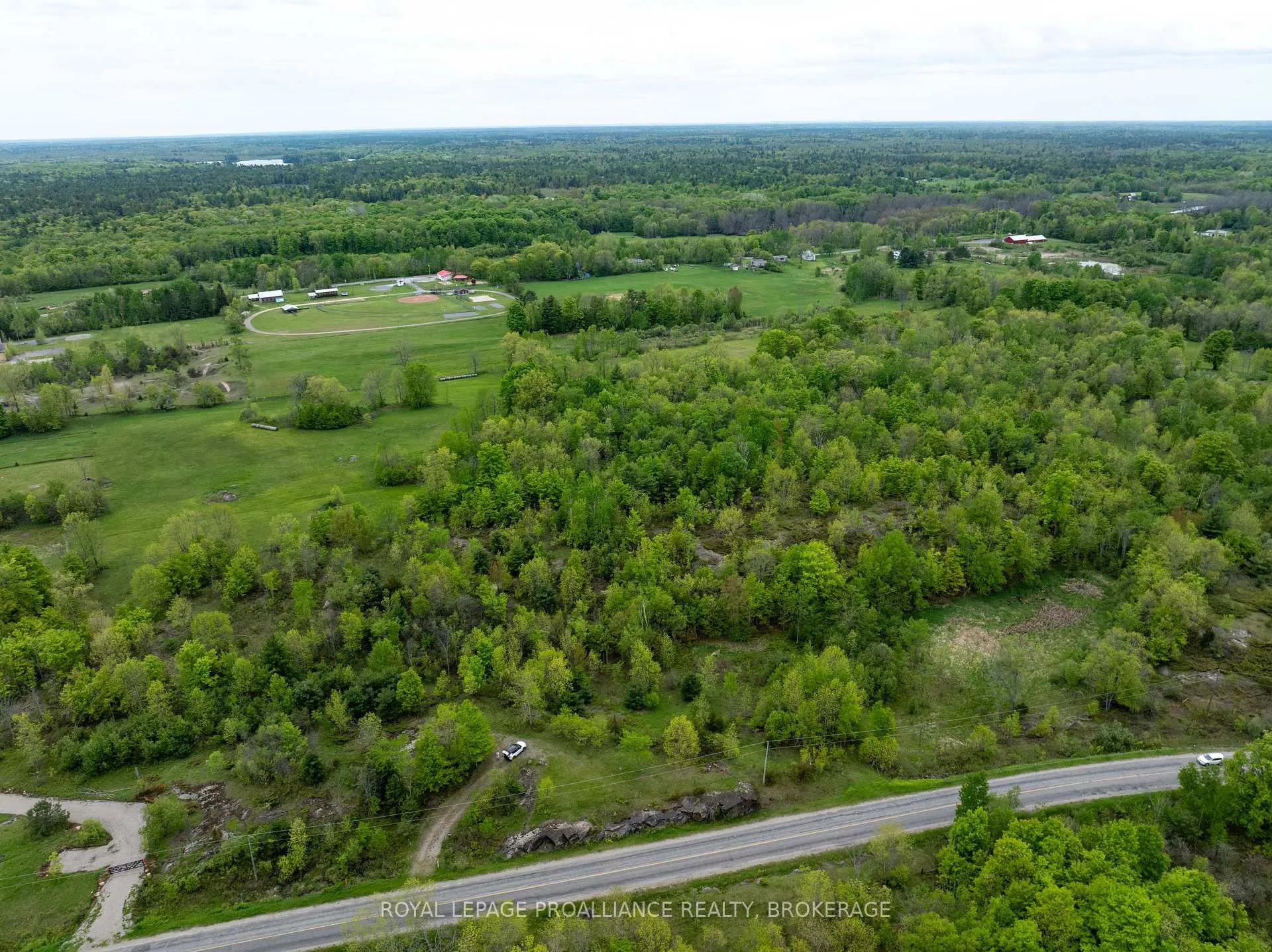 Photo 3 of 1147 Long Lake Road, Frontenac, Frontenac Centre — HOMEH