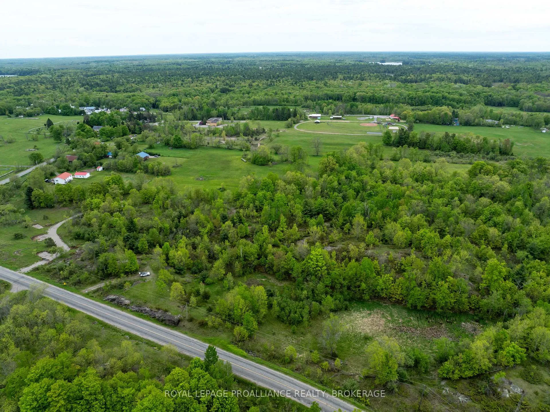 Photo 5 of 1147 Long Lake Road, Frontenac, Frontenac Centre — HOMEH