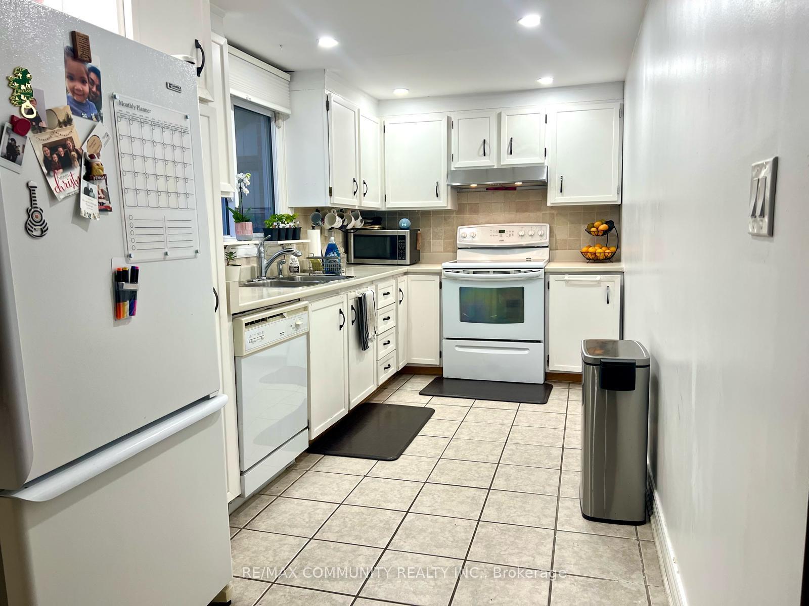 Photo 1 of 74 Chapman Drive, Ajax, Central — HOMEH