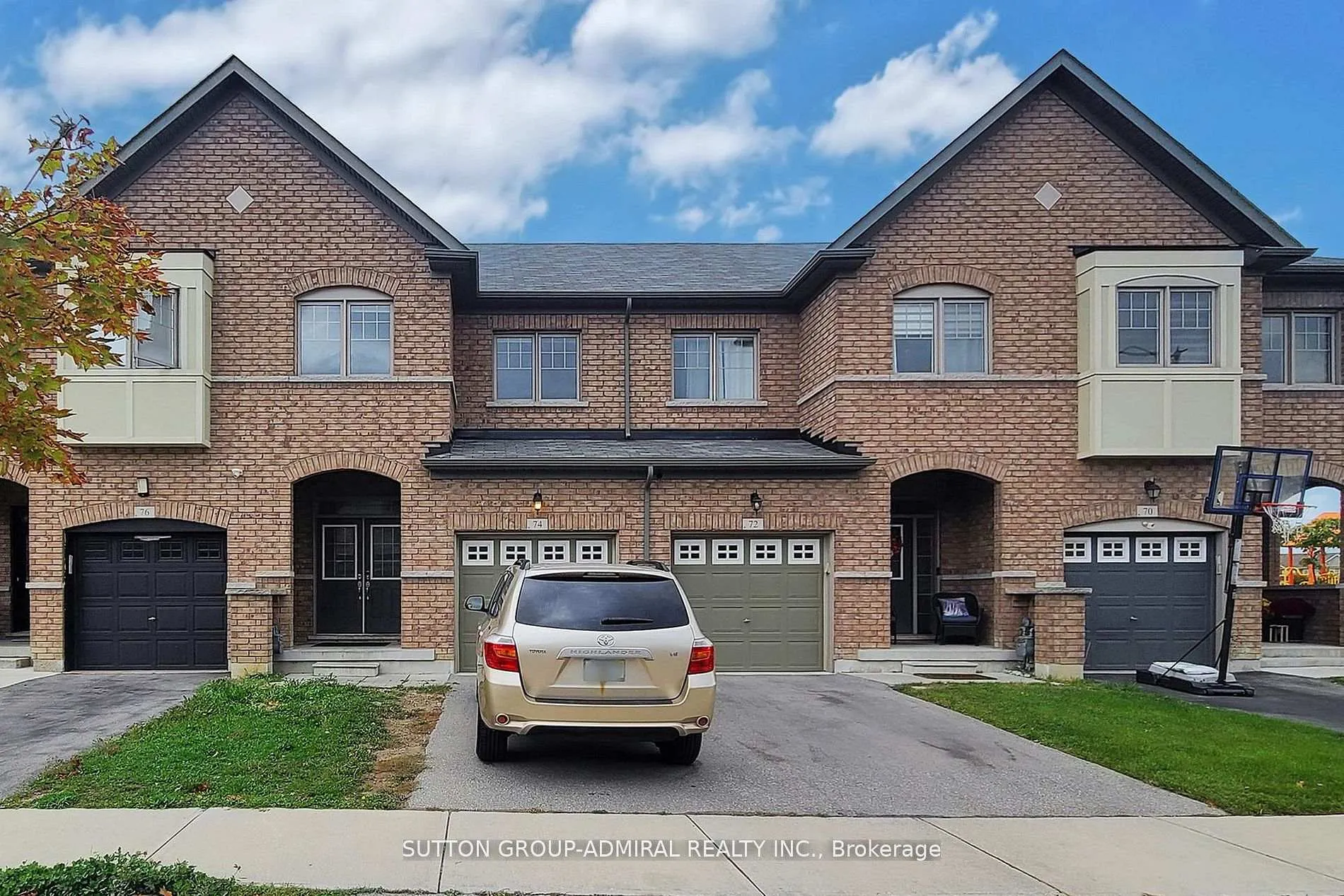 Photo 1 of 74 Davenfield Circle, Brampton, Bram East — HOMEH