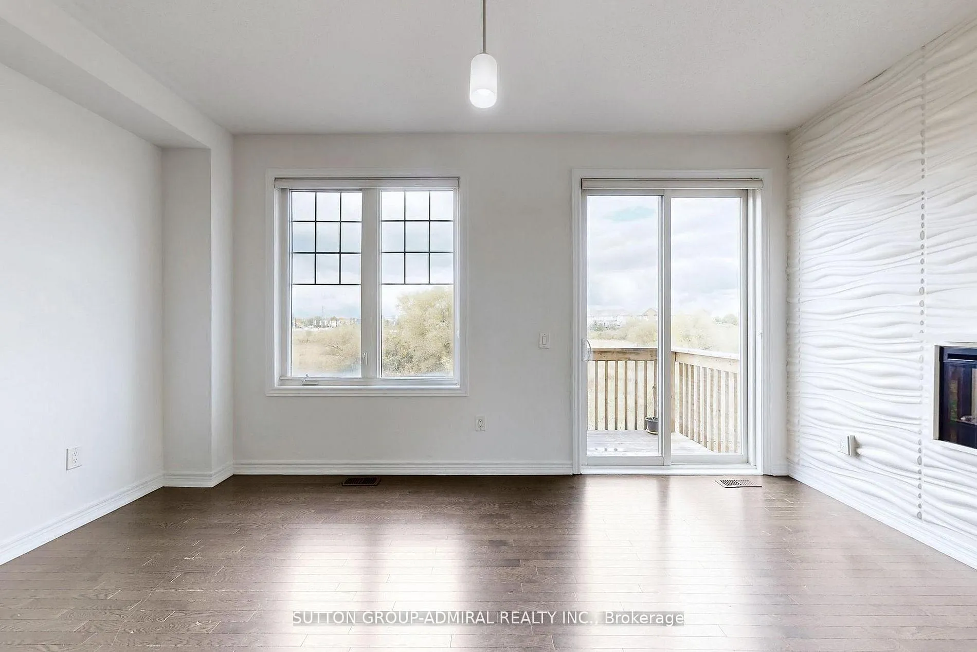 Photo 15 of 74 Davenfield Circle, Brampton, Bram East — HOMEH