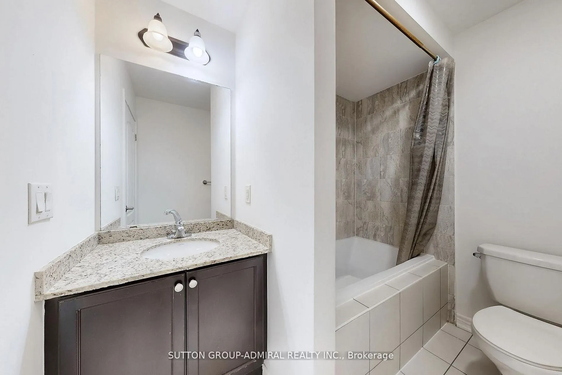 Photo 32 of 74 Davenfield Circle, Brampton, Bram East — HOMEH