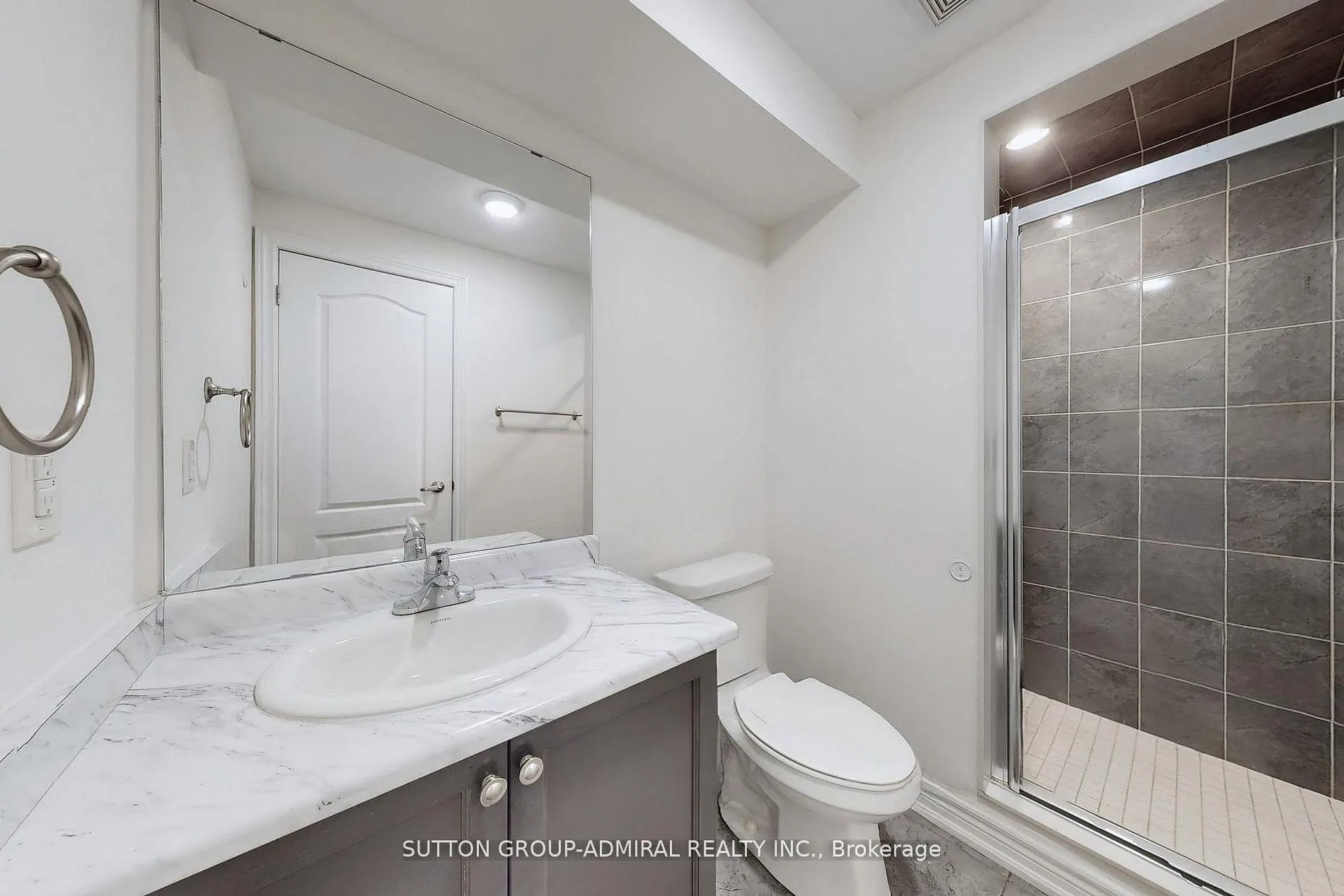 Photo 45 of 74 Davenfield Circle, Brampton, Bram East — HOMEH