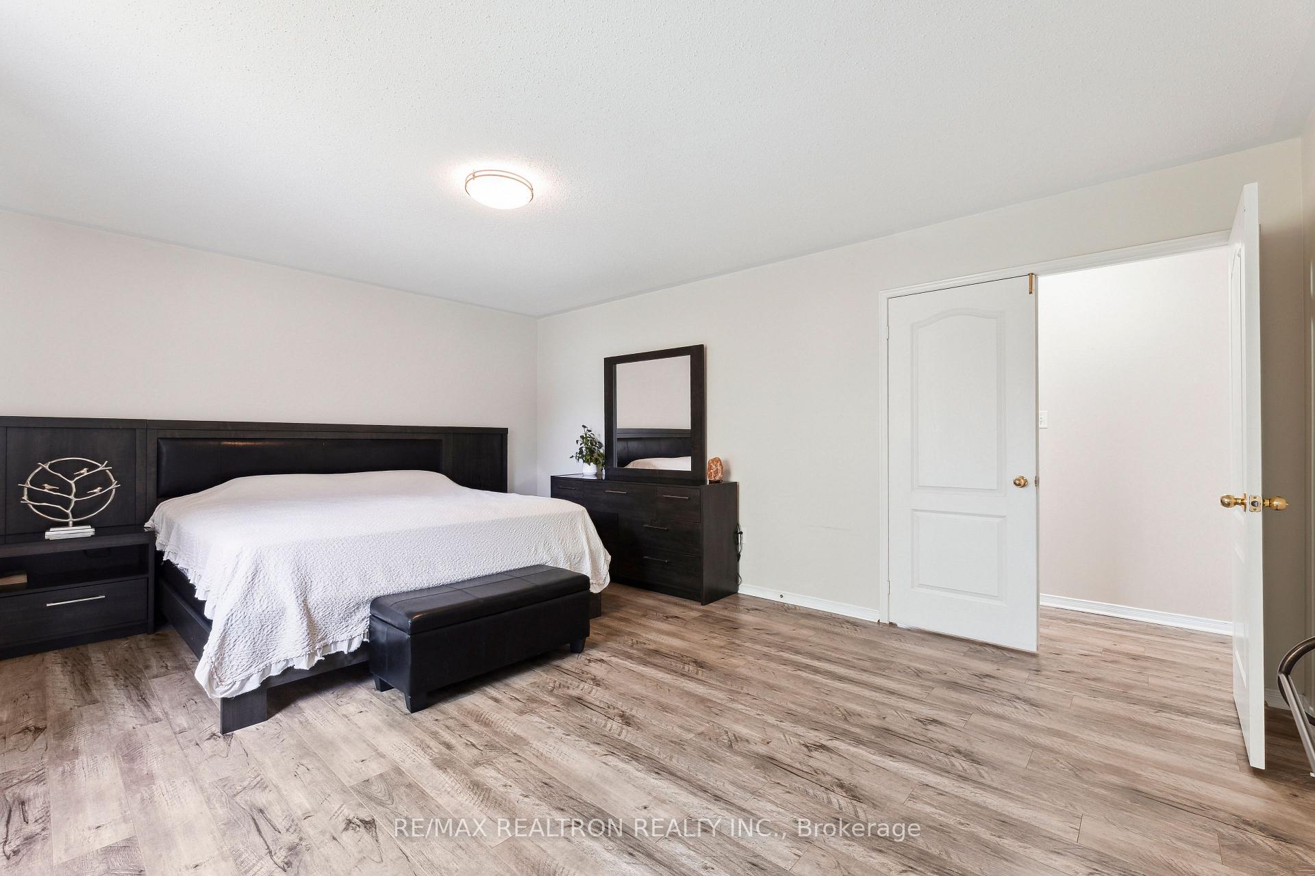 Photo 30 of 135 Mcsweeney Crescent, Ajax, Northwest Ajax — HOMEH