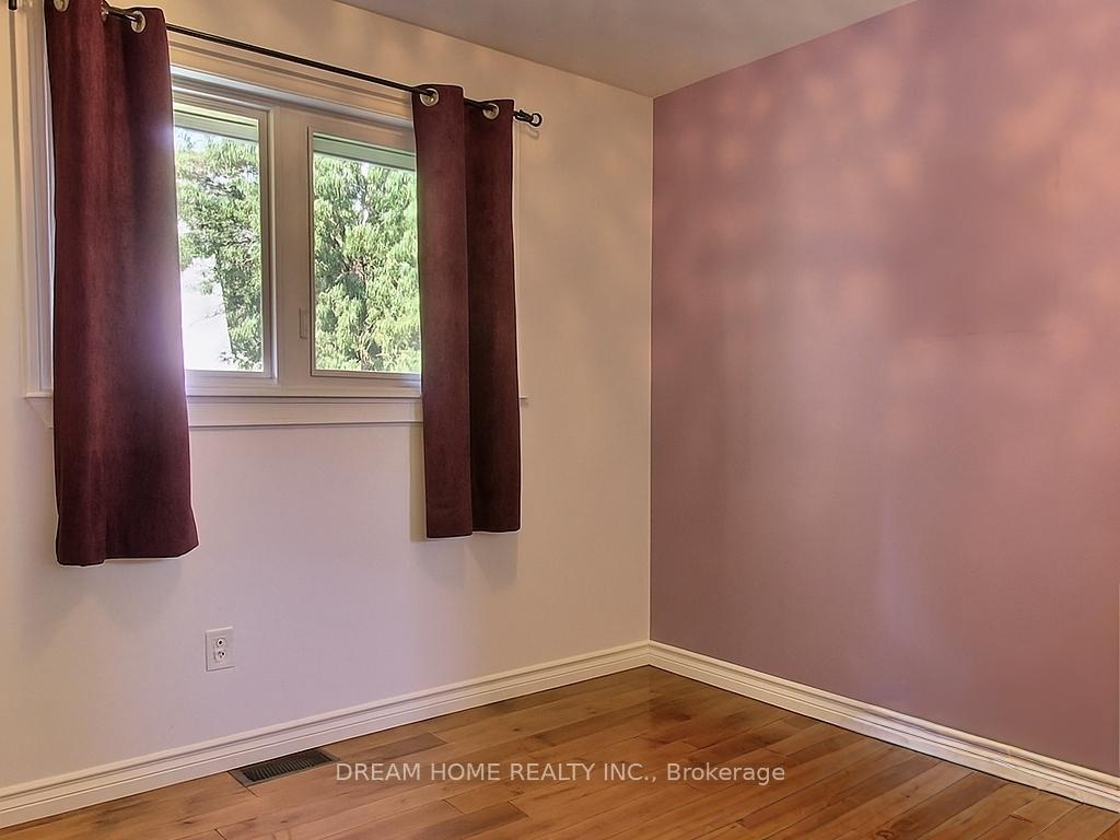 Photo 8 of 110 Johnson Street, Barrie, Codrington — HOMEH