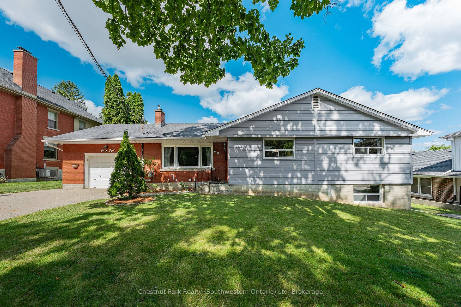 Photo 6 of 68 Lemon Street, Guelph, St. George's — HOMEH