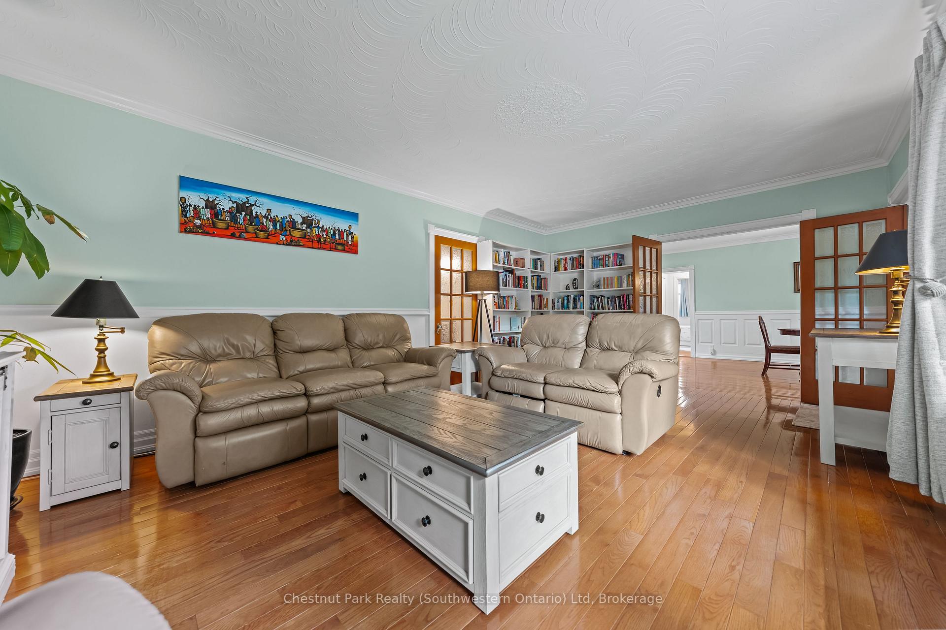 Photo 9 of 68 Lemon Street, Guelph, St. George's — HOMEH