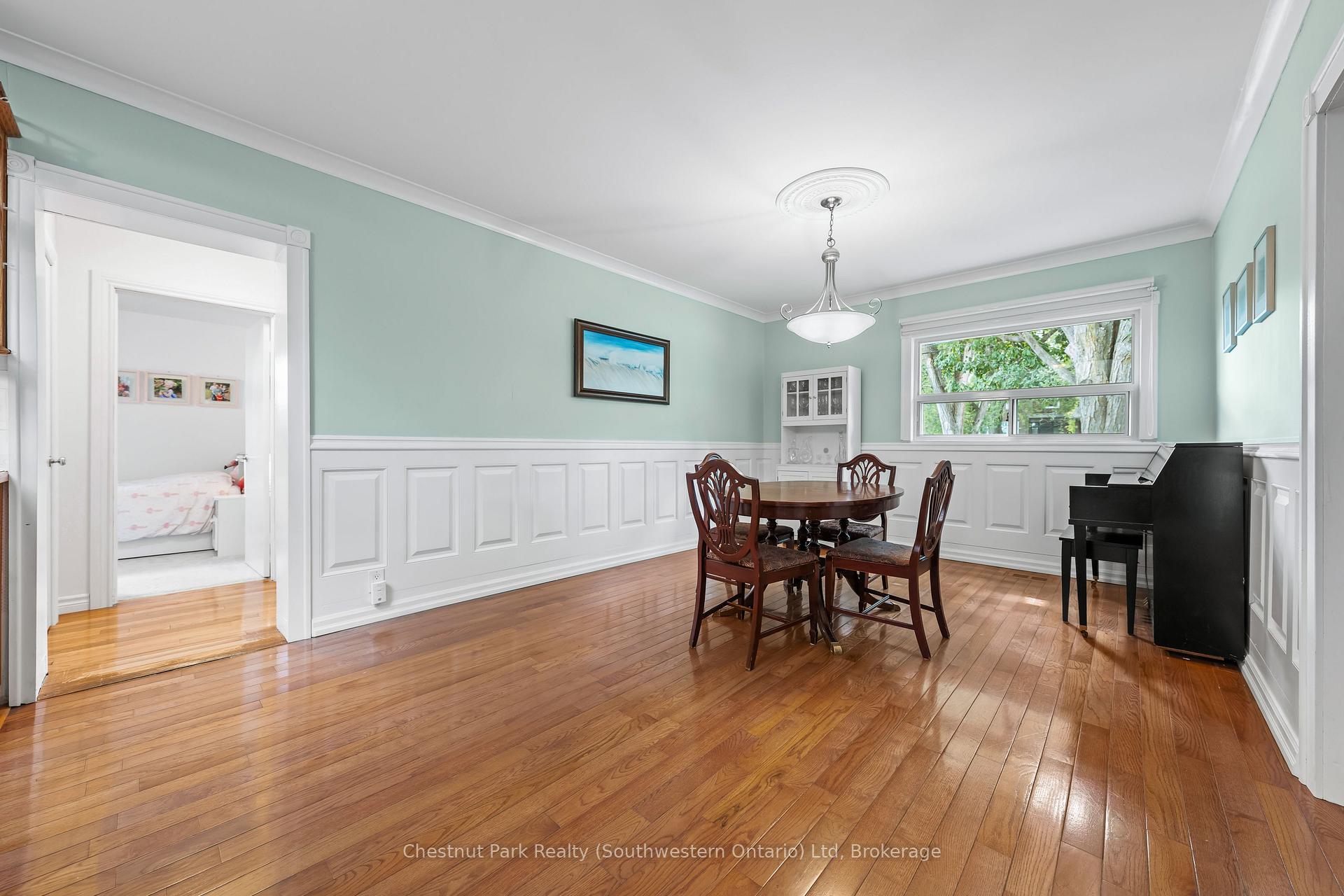 Photo 10 of 68 Lemon Street, Guelph, St. George's — HOMEH