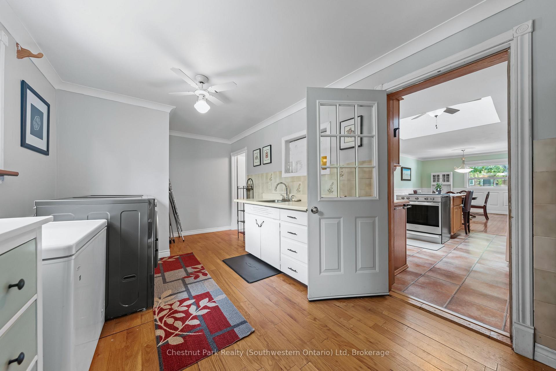 Photo 25 of 68 Lemon Street, Guelph, St. George's — HOMEH