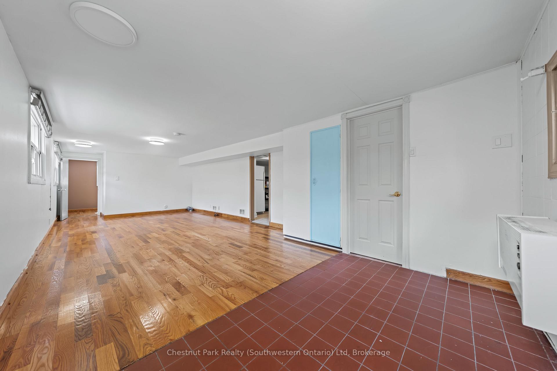Photo 31 of 68 Lemon Street, Guelph, St. George's — HOMEH
