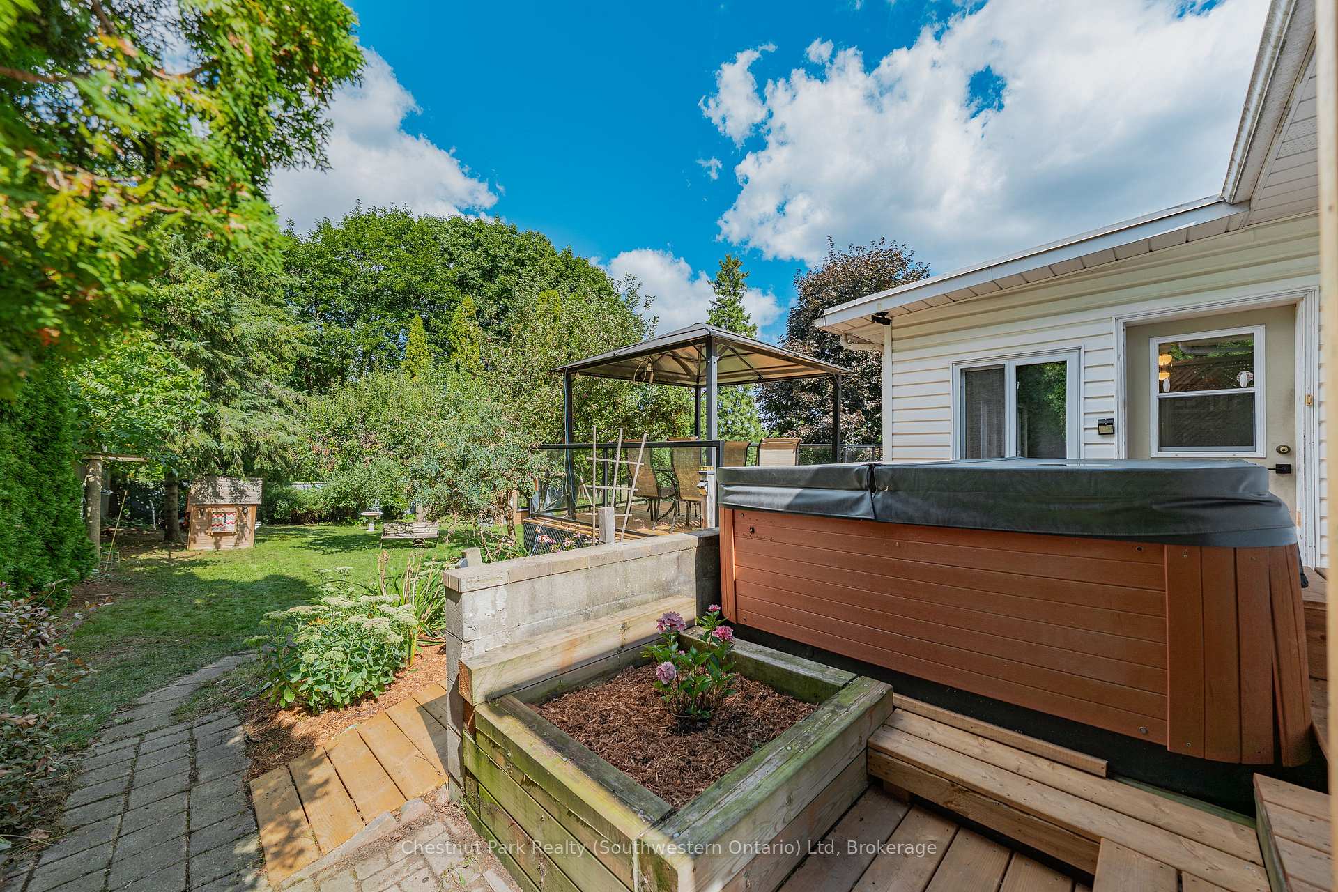 Photo 43 of 68 Lemon Street, Guelph, St. George's — HOMEH