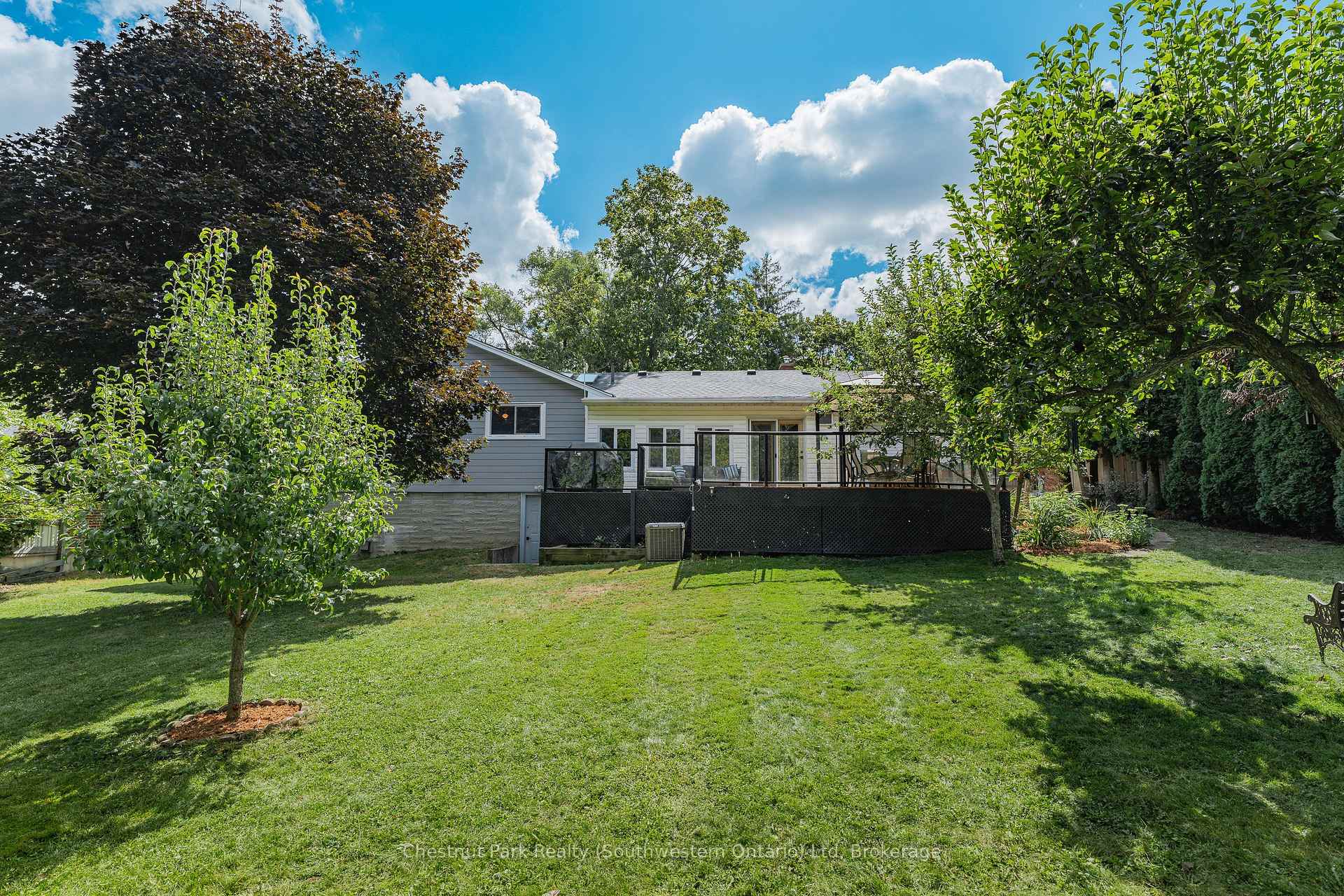 Photo 46 of 68 Lemon Street, Guelph, St. George's — HOMEH
