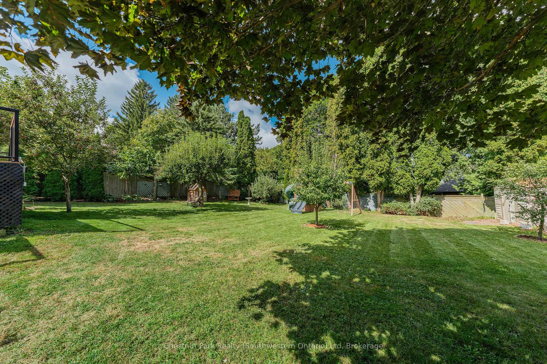 Photo 49 of 68 Lemon Street, Guelph, St. George's — HOMEH
