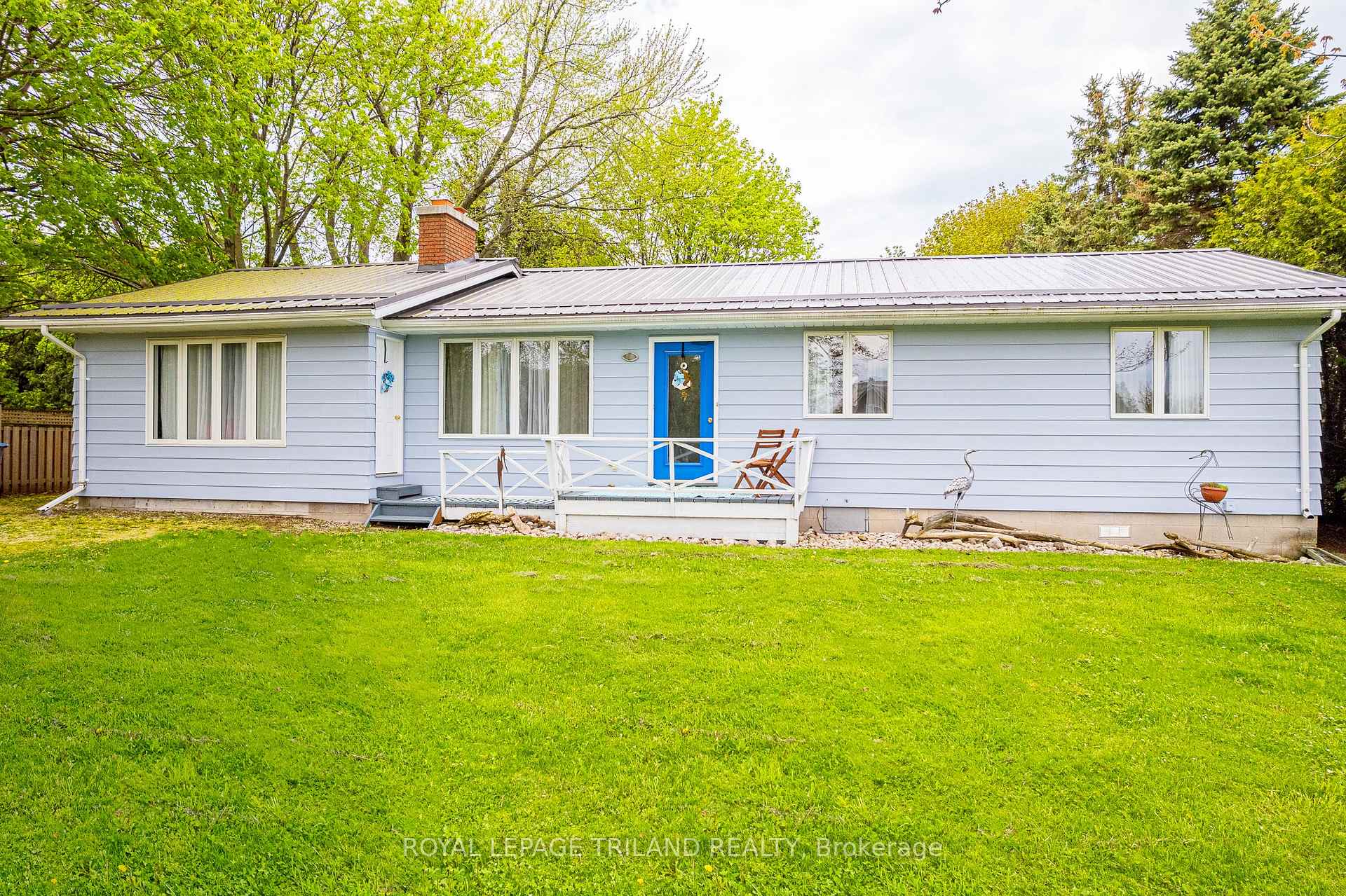 Photo 1 of 72632 Duke Crescent, Bluewater, Hay — HOMEH