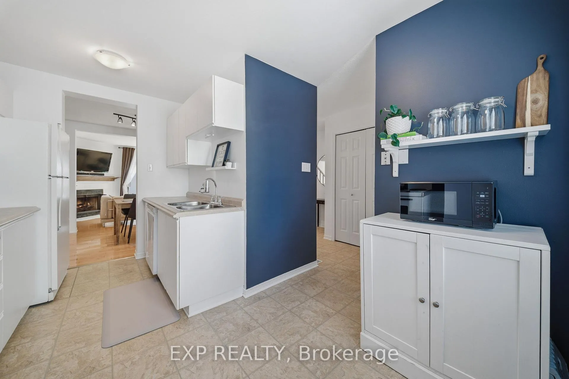 Photo 15 of 1832 Loranger Court, Ottawa, Chapel Hill — HOMEH