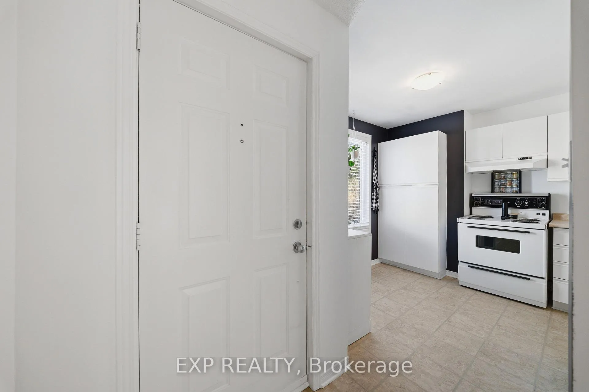 Photo 16 of 1832 Loranger Court, Ottawa, Chapel Hill — HOMEH