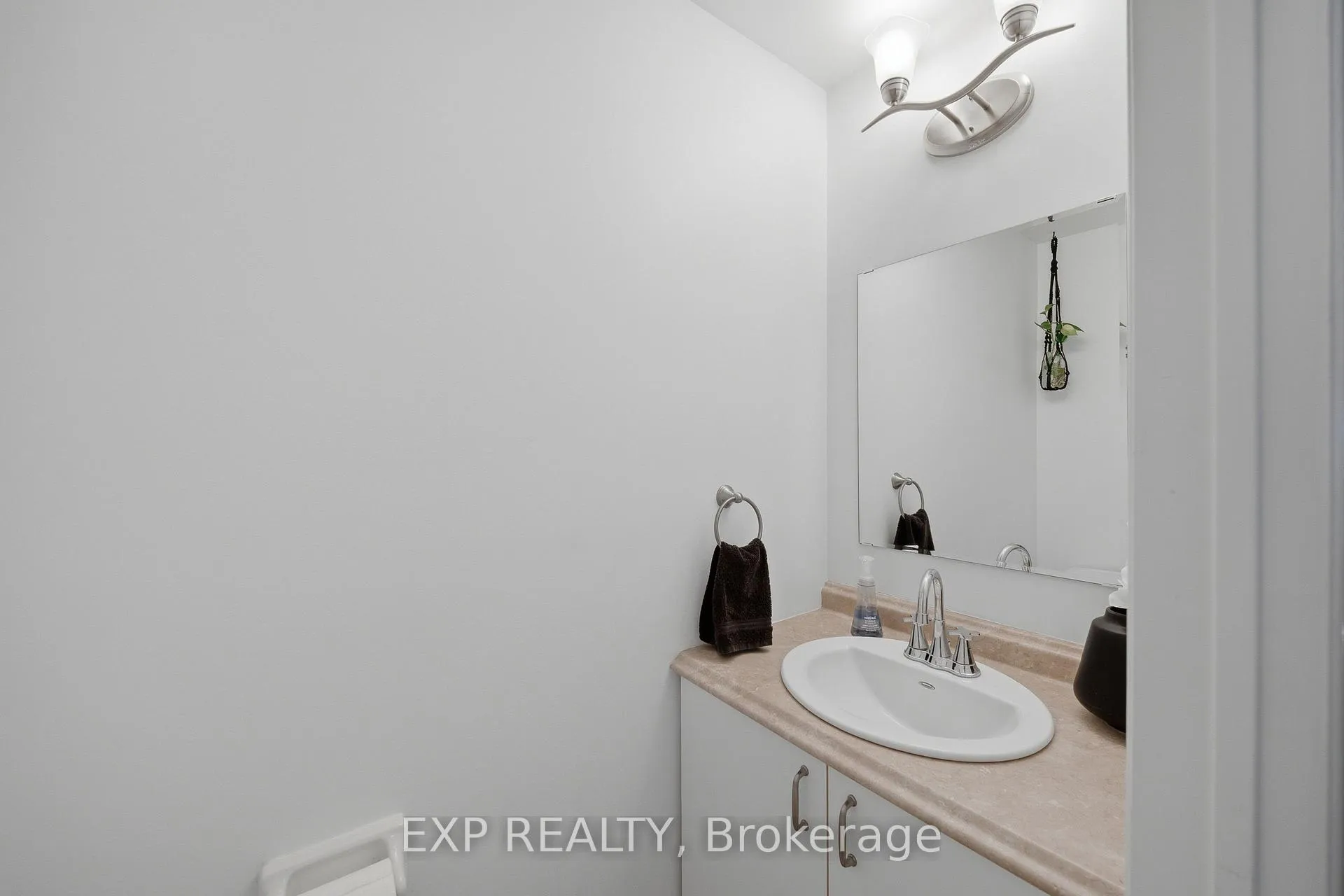 Photo 17 of 1832 Loranger Court, Ottawa, Chapel Hill — HOMEH