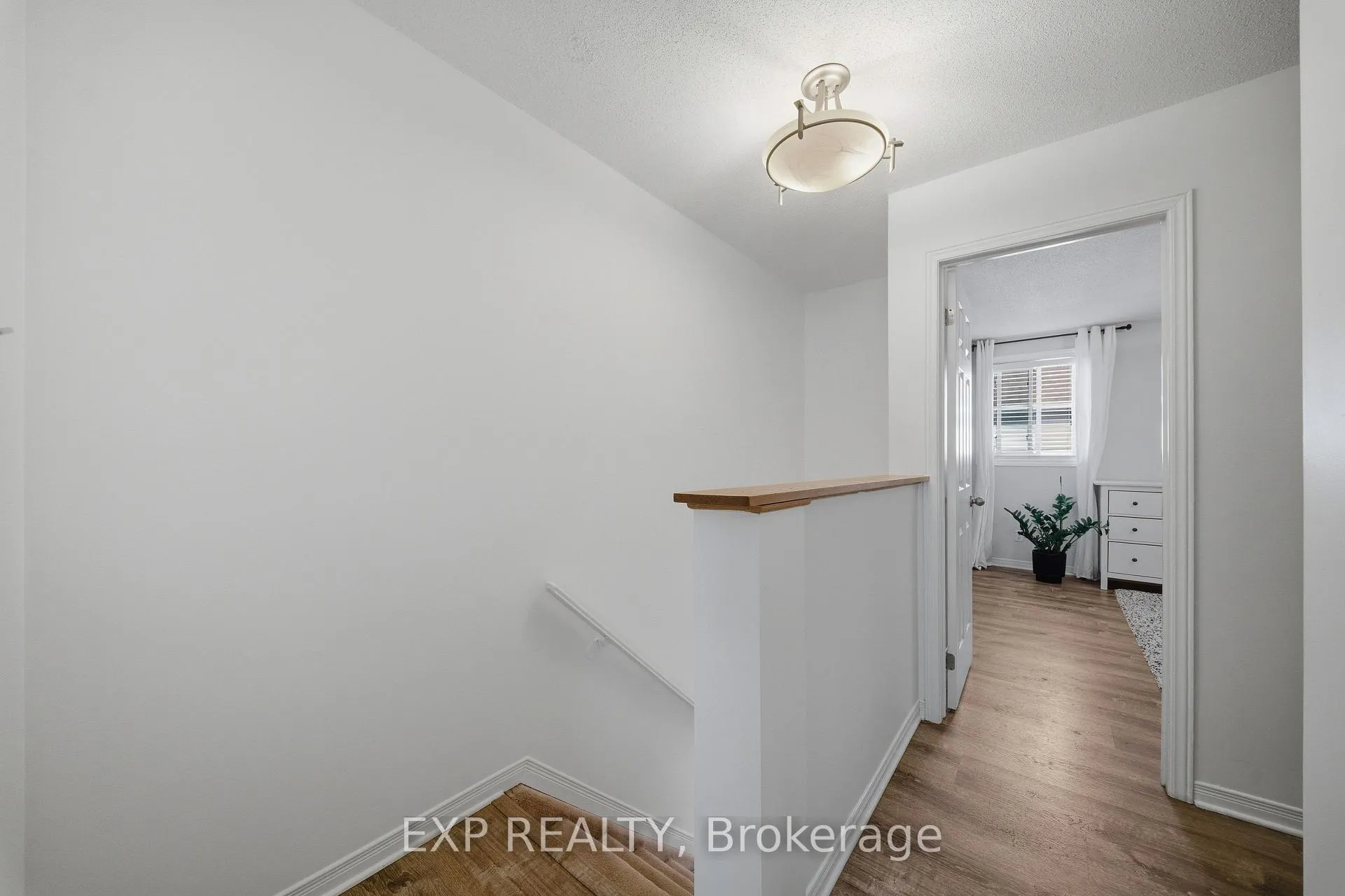 Photo 19 of 1832 Loranger Court, Ottawa, Chapel Hill — HOMEH