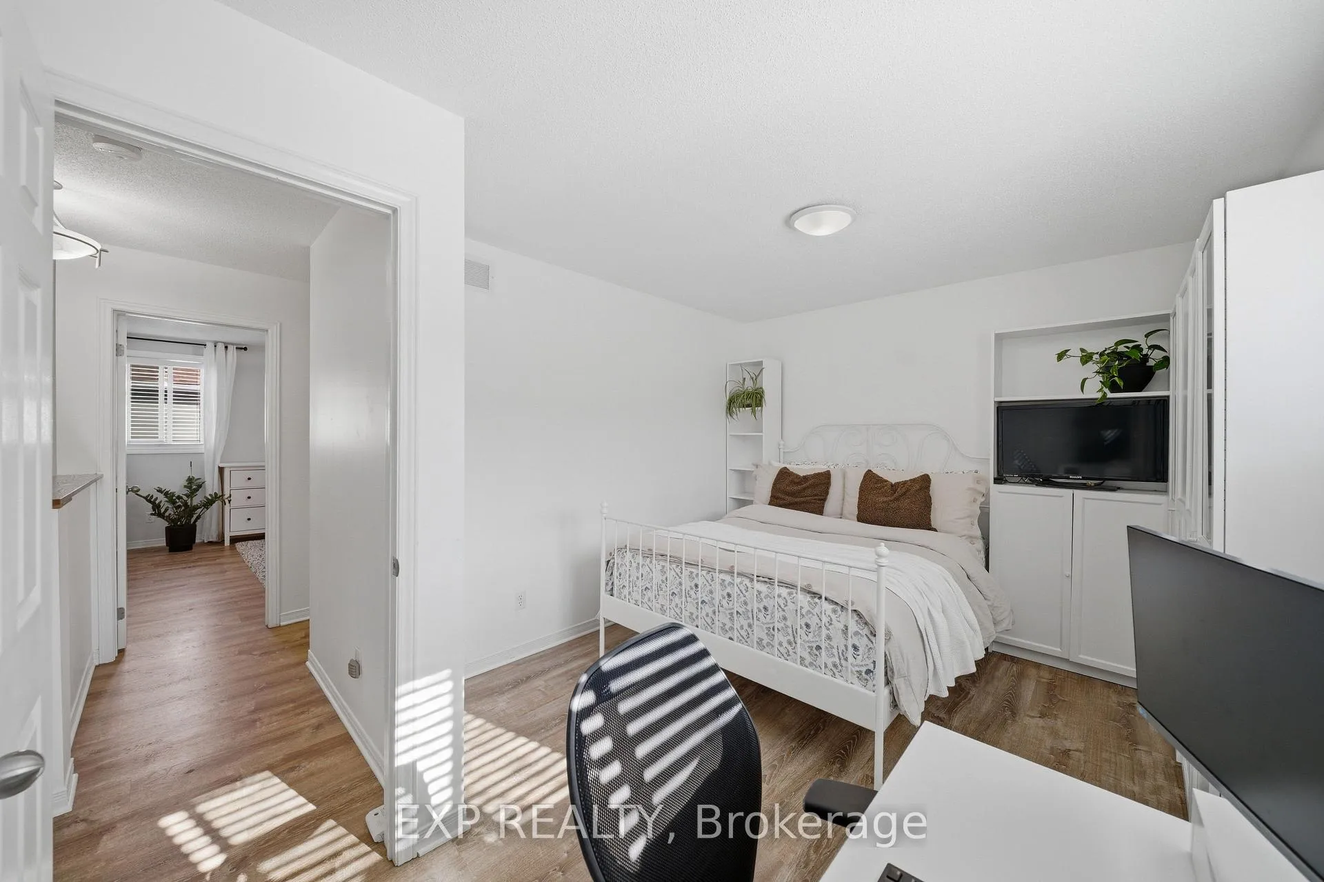 Photo 24 of 1832 Loranger Court, Ottawa, Chapel Hill — HOMEH