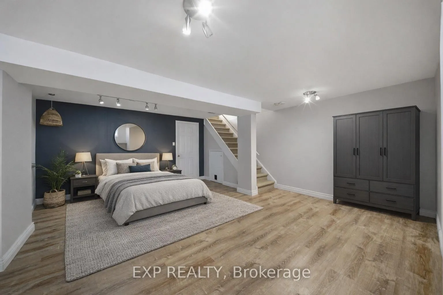 Photo 27 of 1832 Loranger Court, Ottawa, Chapel Hill — HOMEH