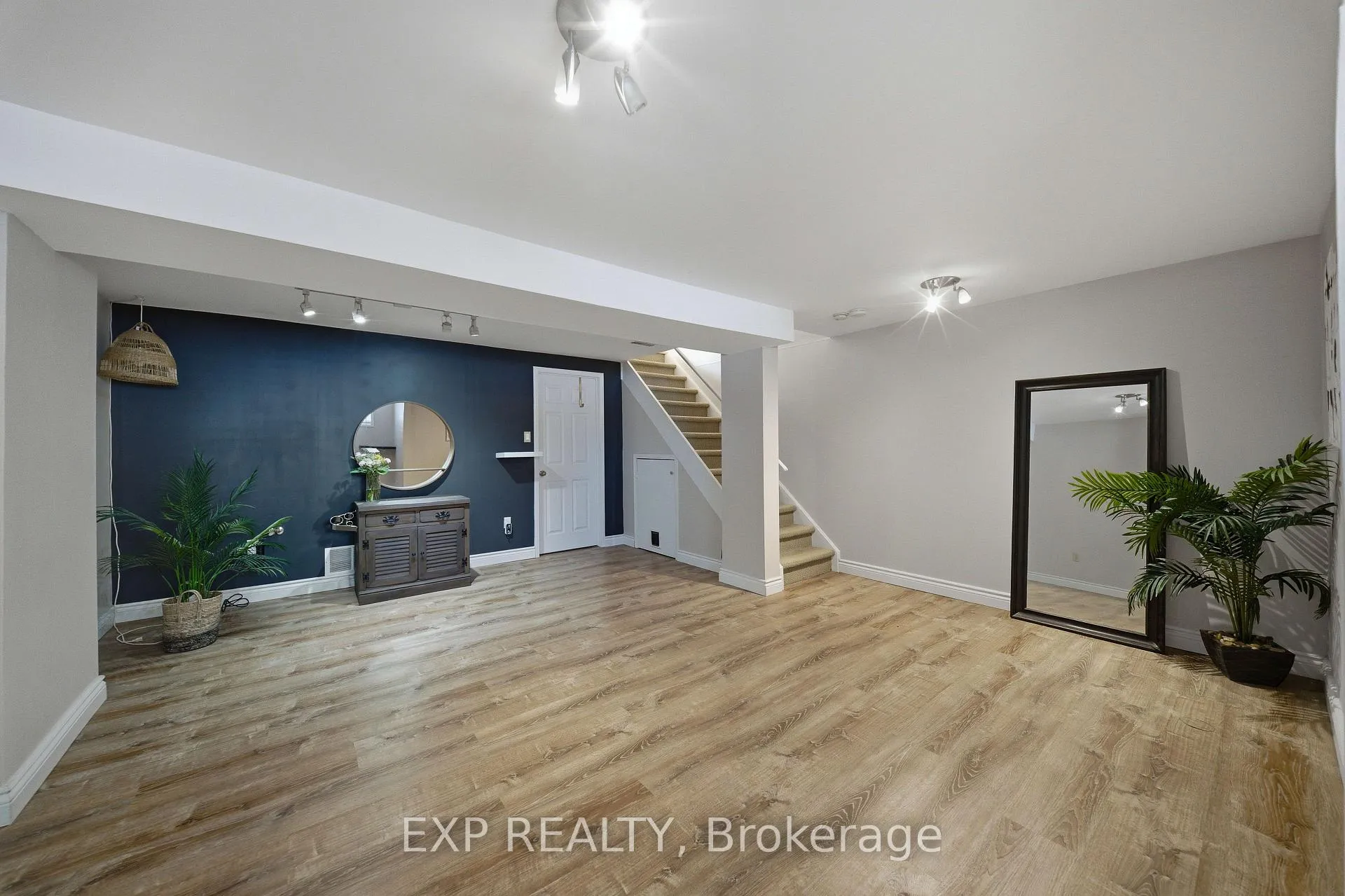 Photo 28 of 1832 Loranger Court, Ottawa, Chapel Hill — HOMEH