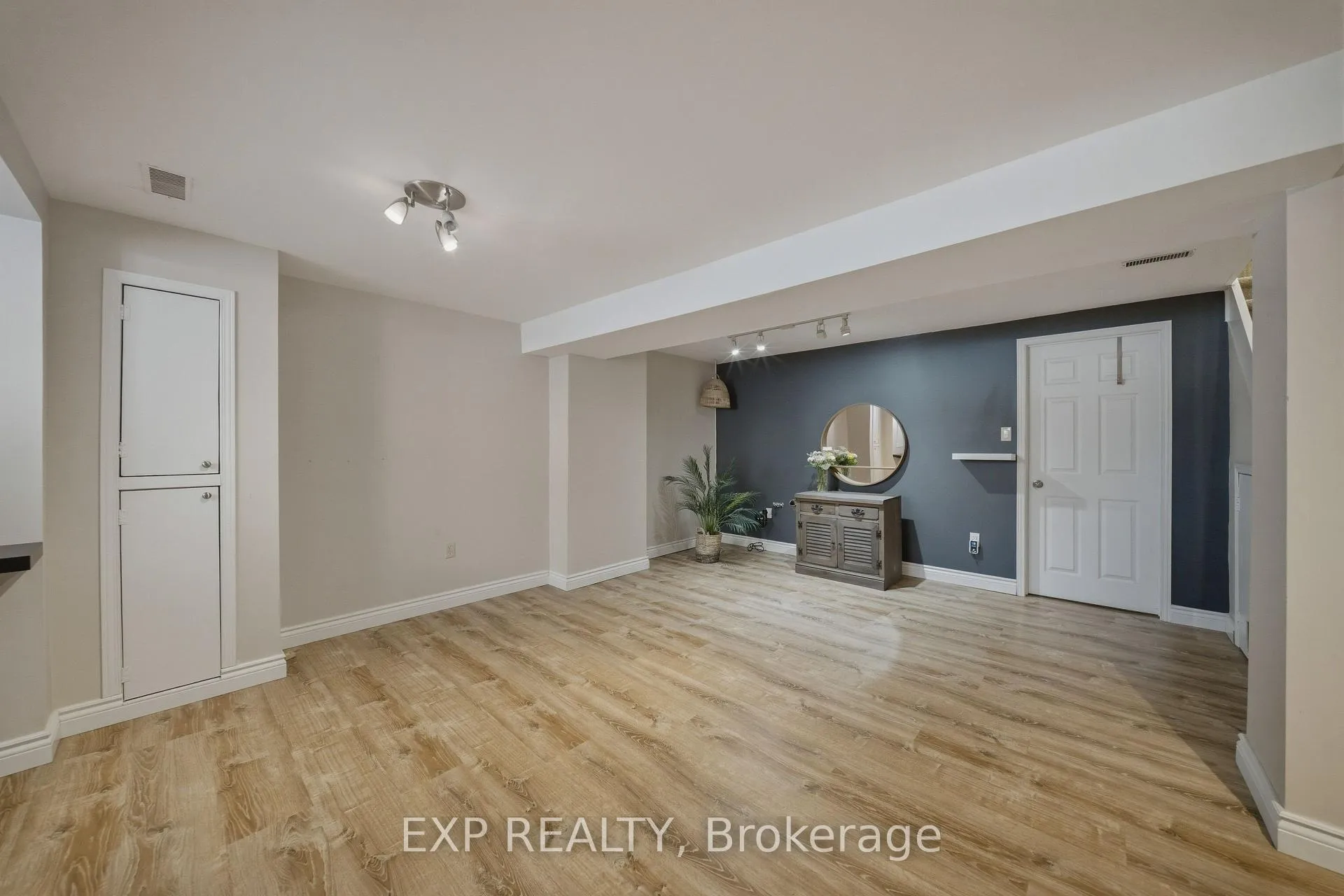 Photo 29 of 1832 Loranger Court, Ottawa, Chapel Hill — HOMEH