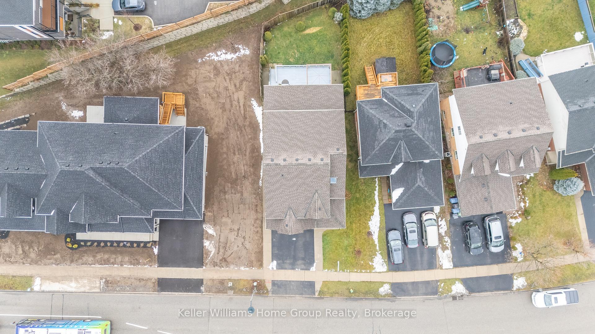 Photo 21 of 4 Clairfields Drive W, Guelph, Clairfields/Hanlon Business Park — HOMEH