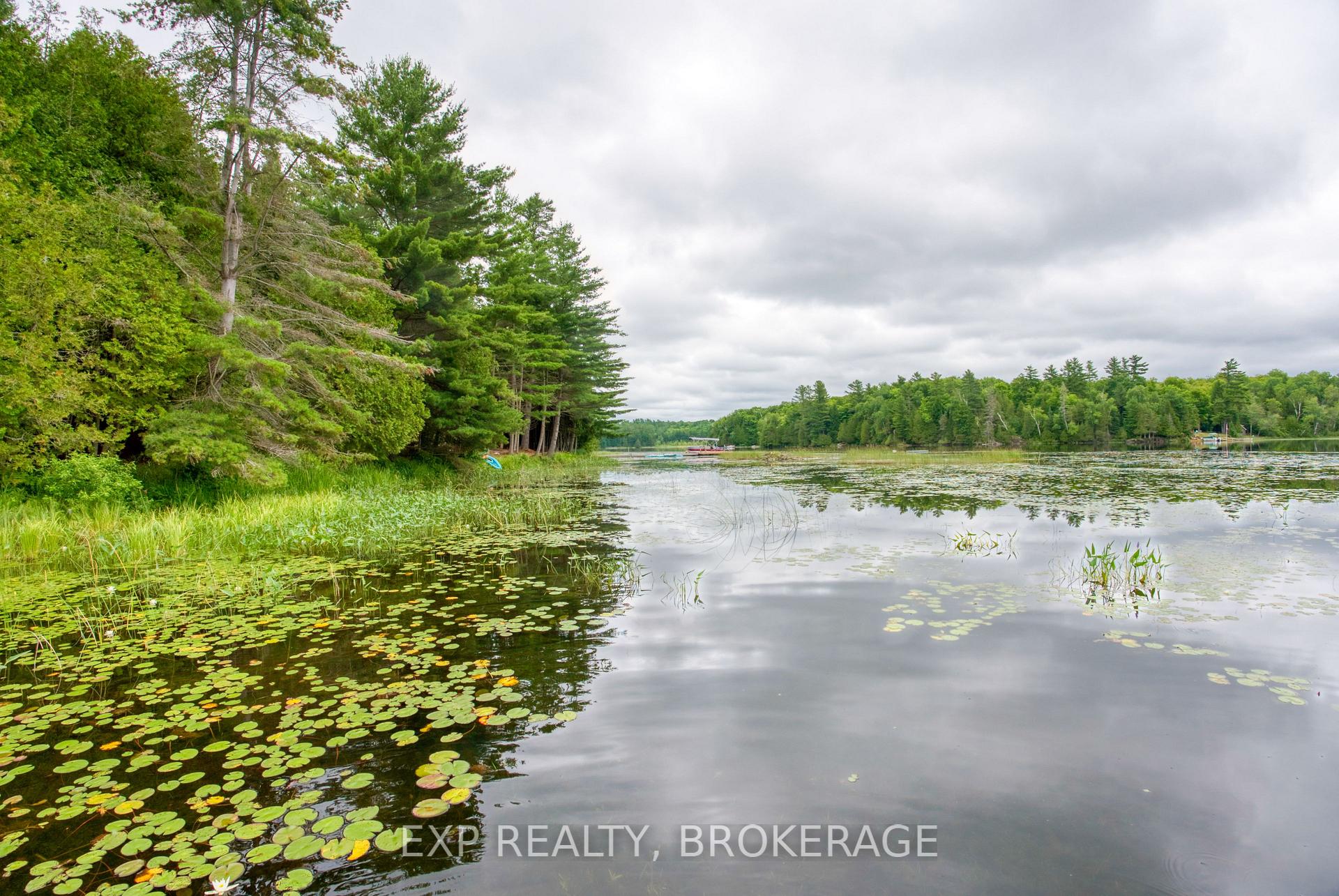 Photo 3 of 1129 Farm Lake Lane, Frontenac, Frontenac North — HOMEH