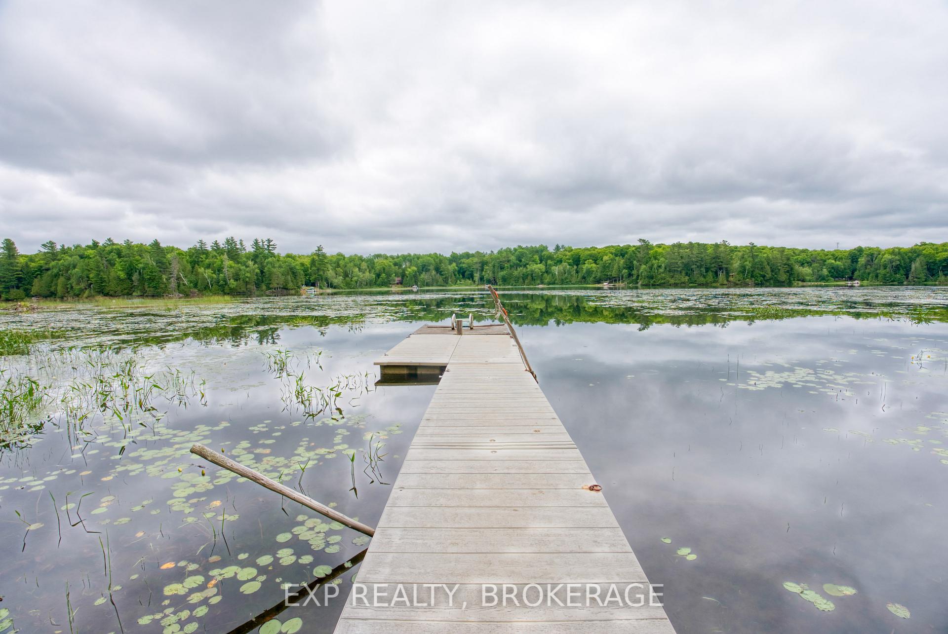 Photo 4 of 1129 Farm Lake Lane, Frontenac, Frontenac North — HOMEH