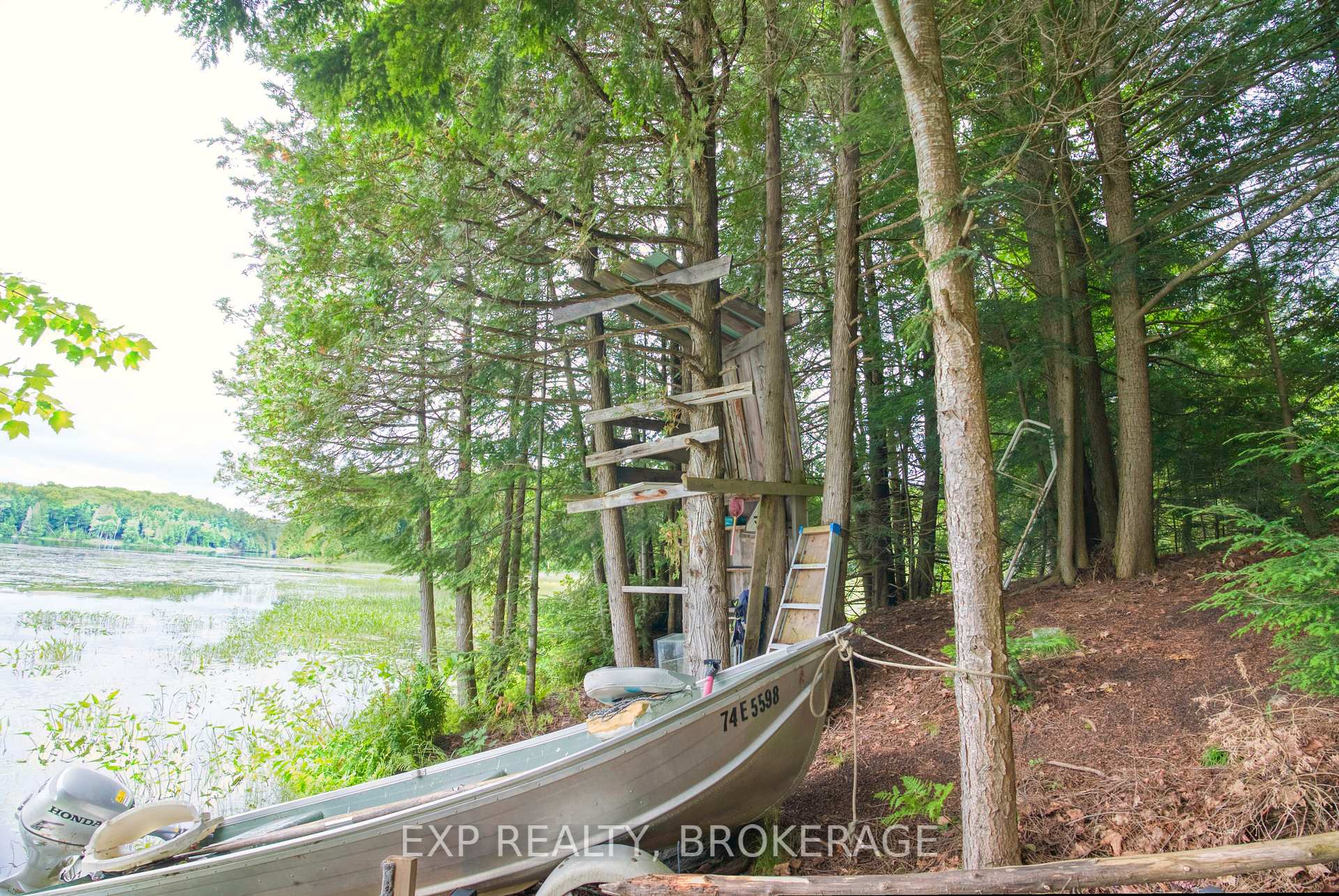 Photo 8 of 1129 Farm Lake Lane, Frontenac, Frontenac North — HOMEH