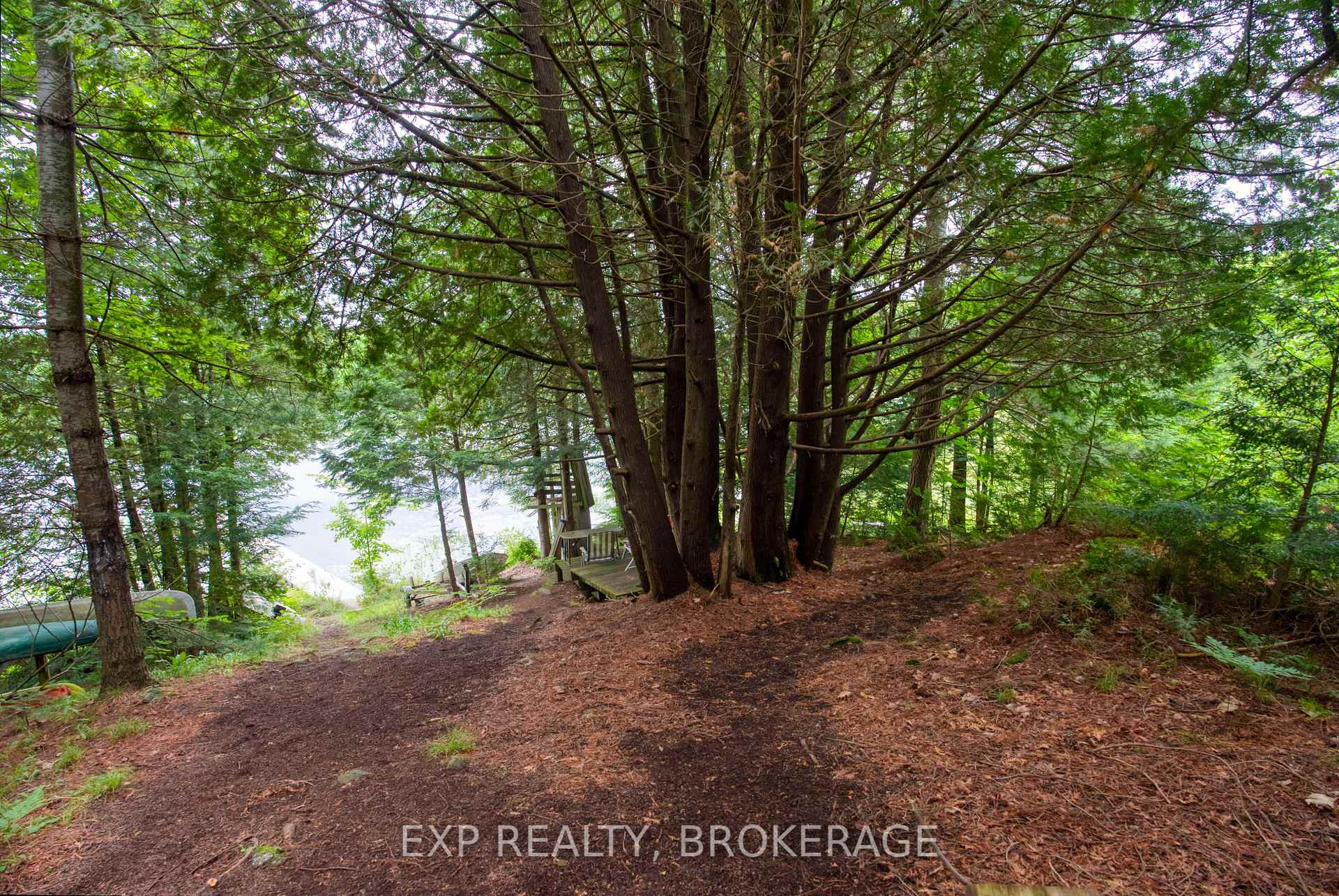 Photo 11 of 1129 Farm Lake Lane, Frontenac, Frontenac North — HOMEH
